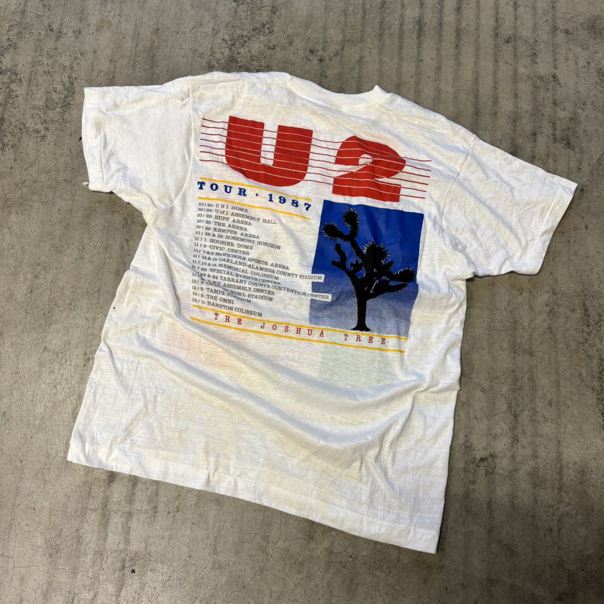 Other Vintage U2 1987 Tour Tee Size US L / EU 52-54 / 3 - 2 Thumbnail