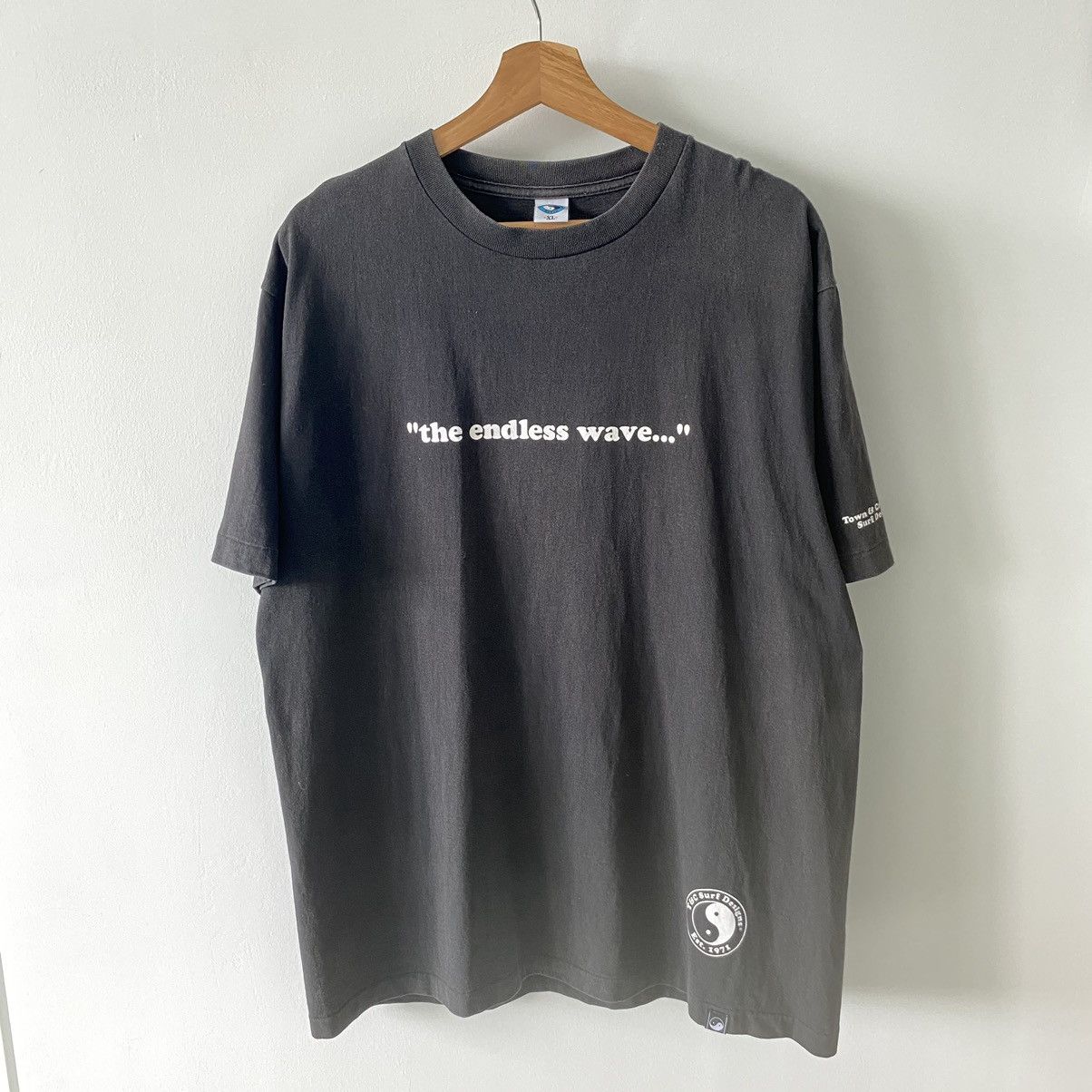 Vintage Vintage Faded 90s T&C Surf Designs ERD GRUNGE GRAIL TEE Size US XL / EU 56 / 4 - 2 Thumbnail
