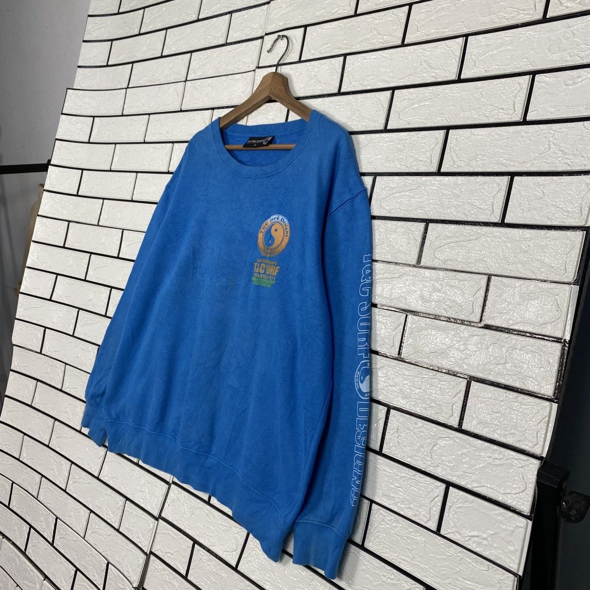 Japanese Brand 📌Vintage Sweatshirt T&C Surf Hawaii Big Logo Size US XL / EU 56 / 4 - 3 Thumbnail