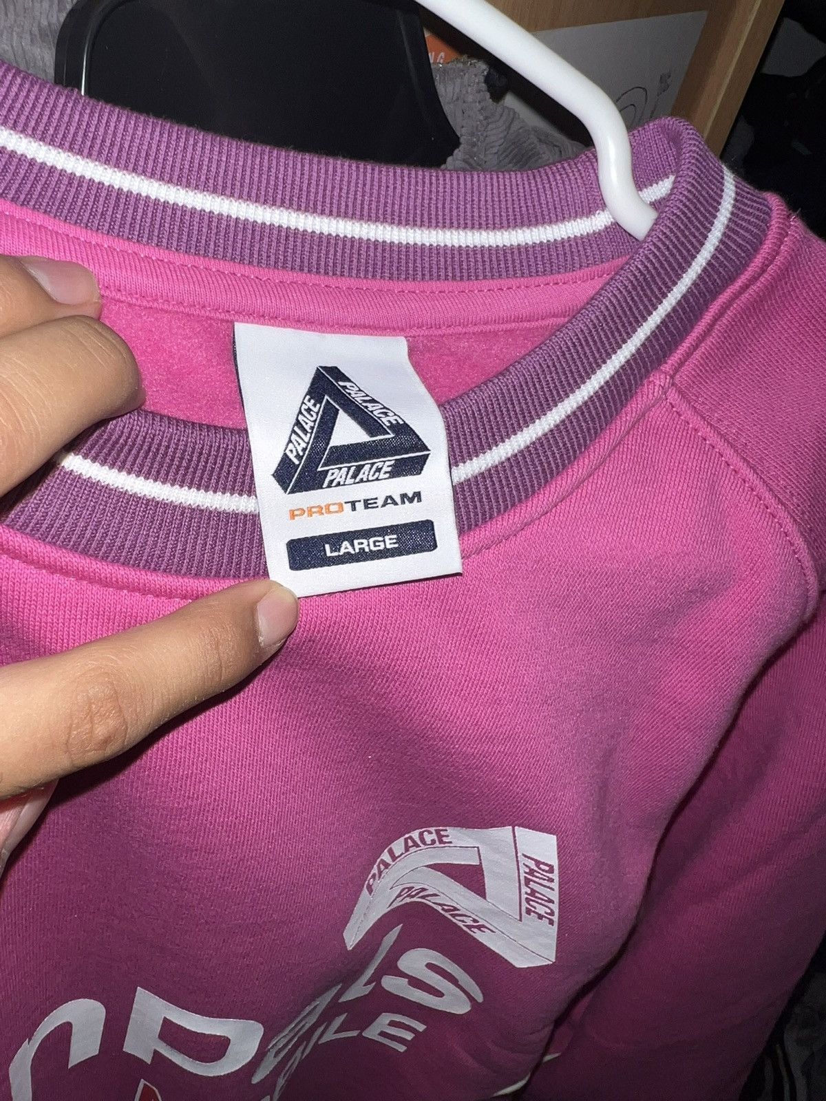 Palace Palace Pro Team Crewneck Size US L / EU 52-54 / 3 - 3 Thumbnail