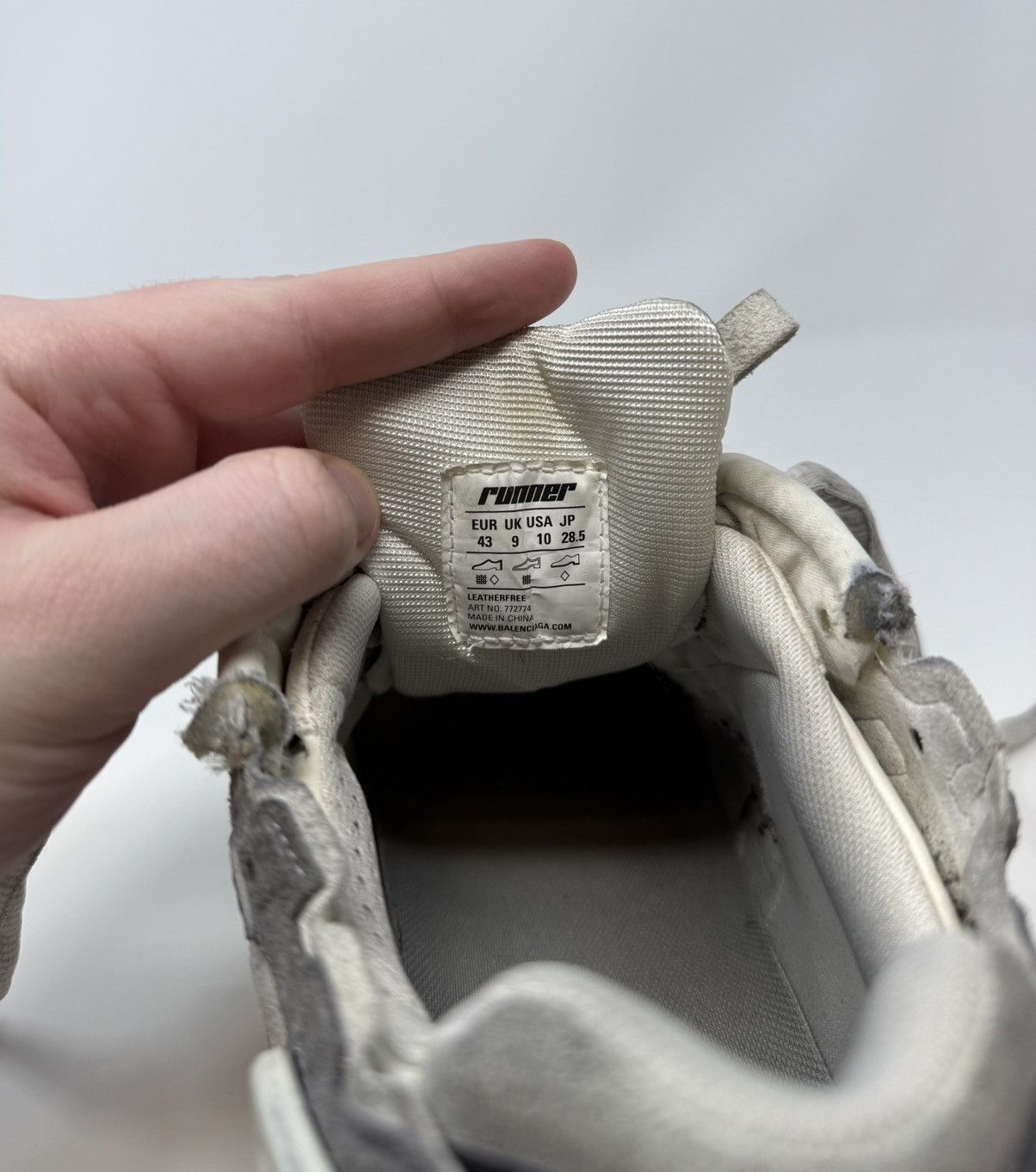 Balenciaga Balenciaga Runner Sneaker Grey/White/Black Size US 10 / EU 43 - 7 Thumbnail