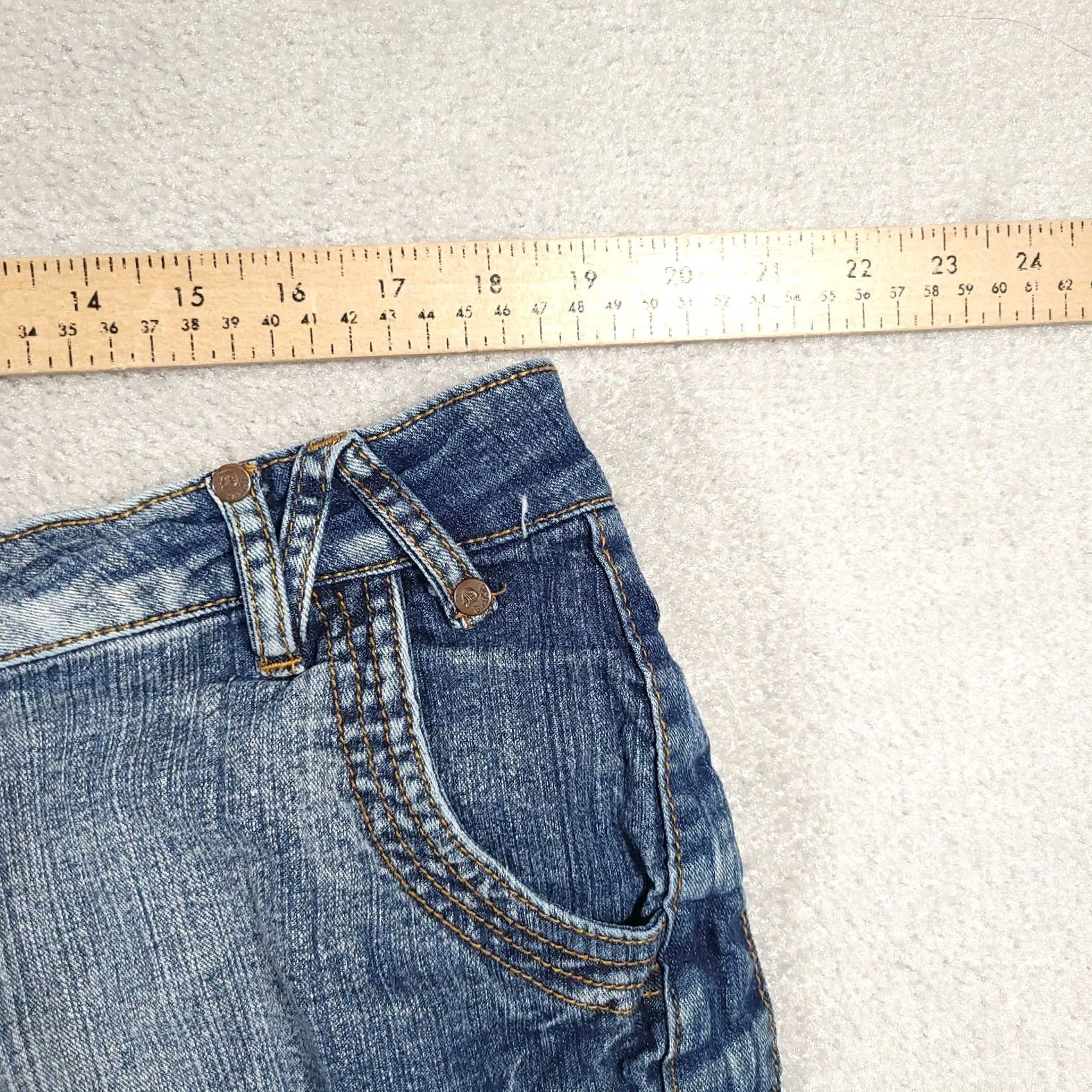 Denime Drama Gold Women's Shorts 16 Denim Stretch Rolled Leg 7" Blue Pockets Buttons Size 40" / US 18 - 6 Thumbnail