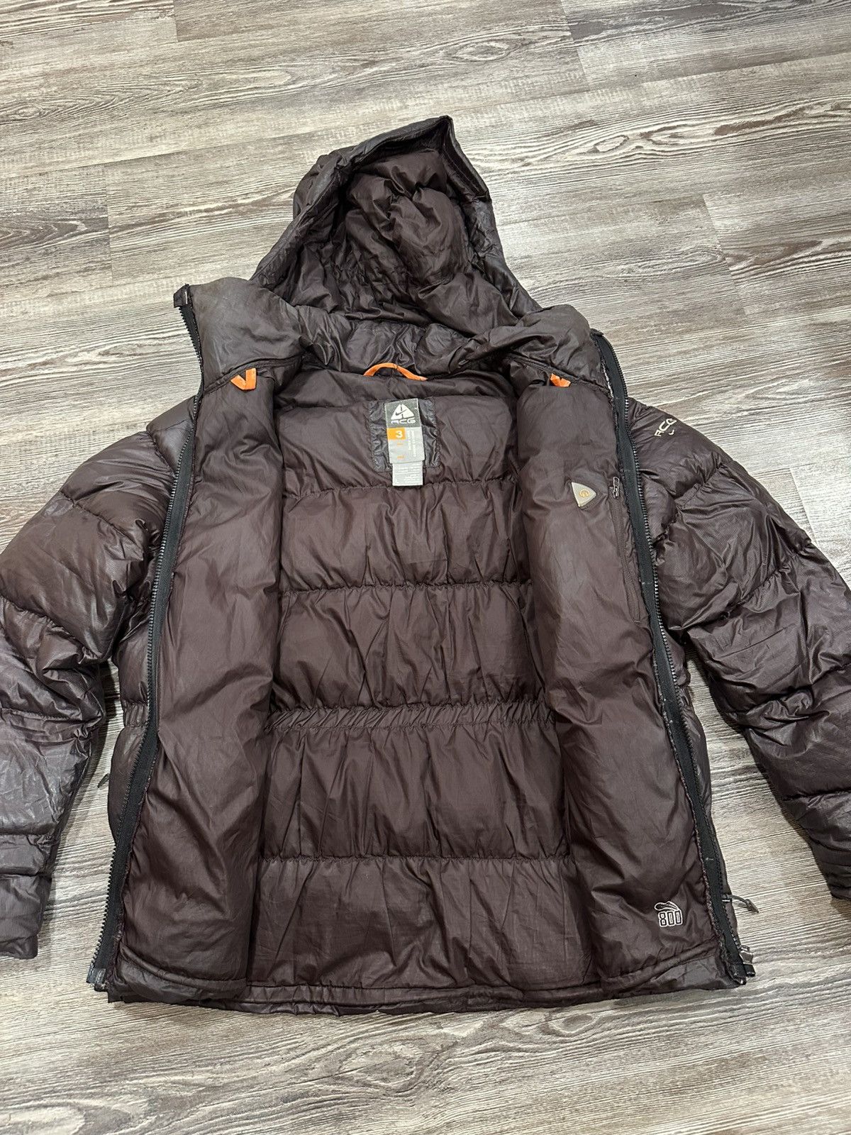 Nike ACG × Vintage Nike ACG Women’s vintage puffer down jacket Size L Size L / US 10 / IT 46 - 2 Thumbnail