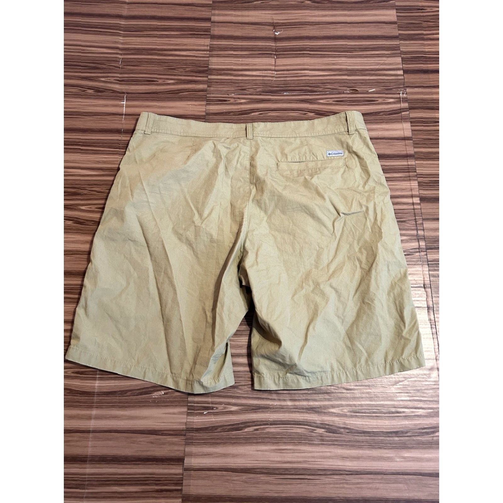 Vintage Columbia Men's Khaki Shorts 38 Tan 10in Inseam Flat Front Mid Rise Chino Pockets Casual Summer Spring Mens Size US 38 / EU 54 - 2 Thumbnail