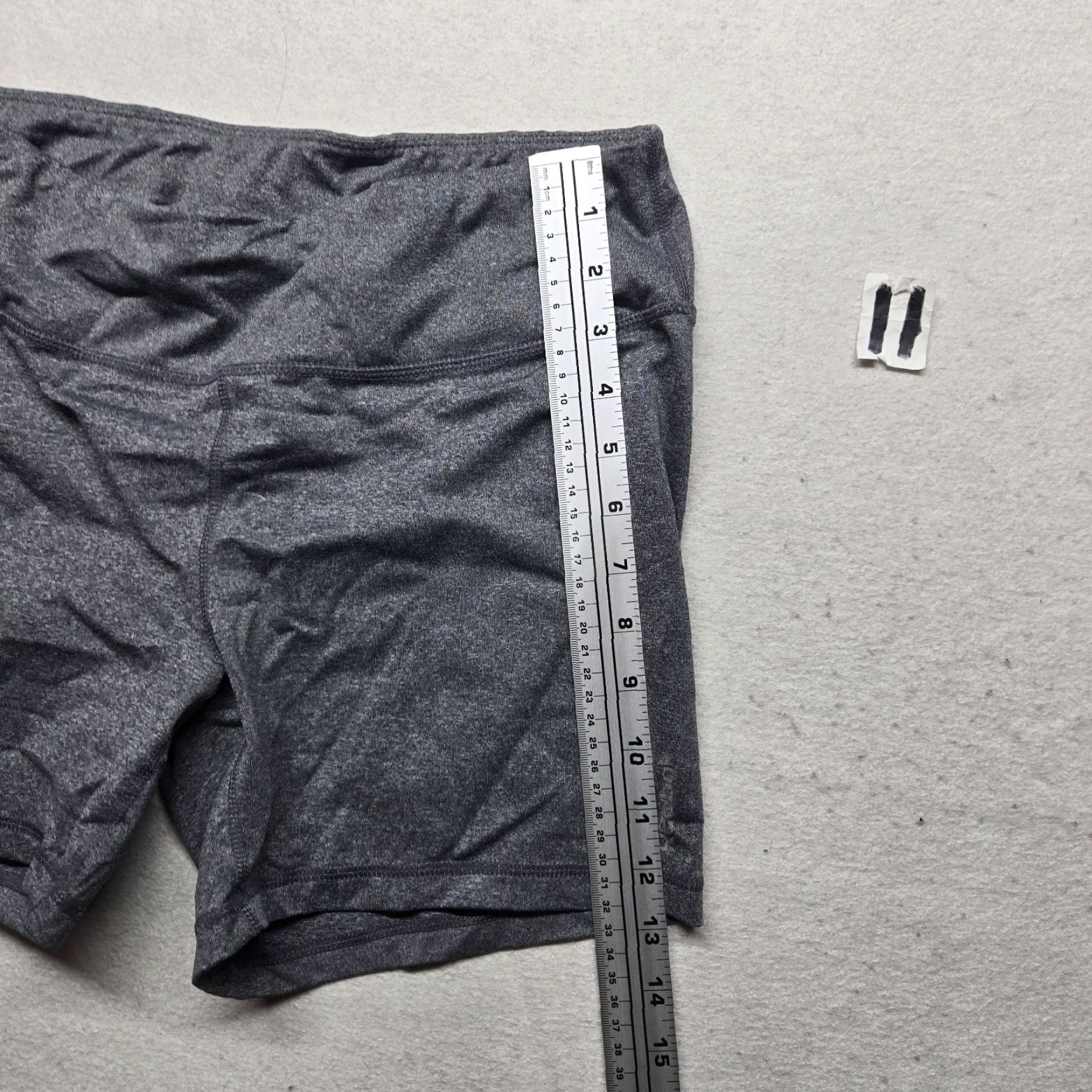 Reebok Reebok Athletic Shorts Women M Gray Running & Jogging Adult Medium Size 32" / US 10 / IT 46 - 3 Thumbnail