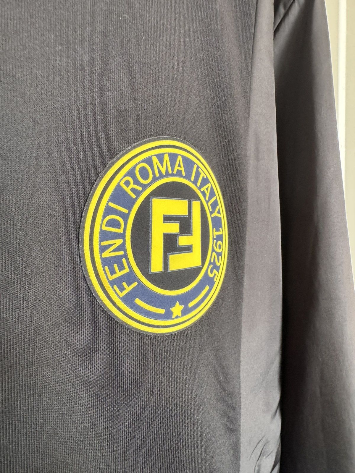 Fendi Fendi Roma Italy 1925 Sweater Size US XL / EU 56 / 4 - 2 Thumbnail