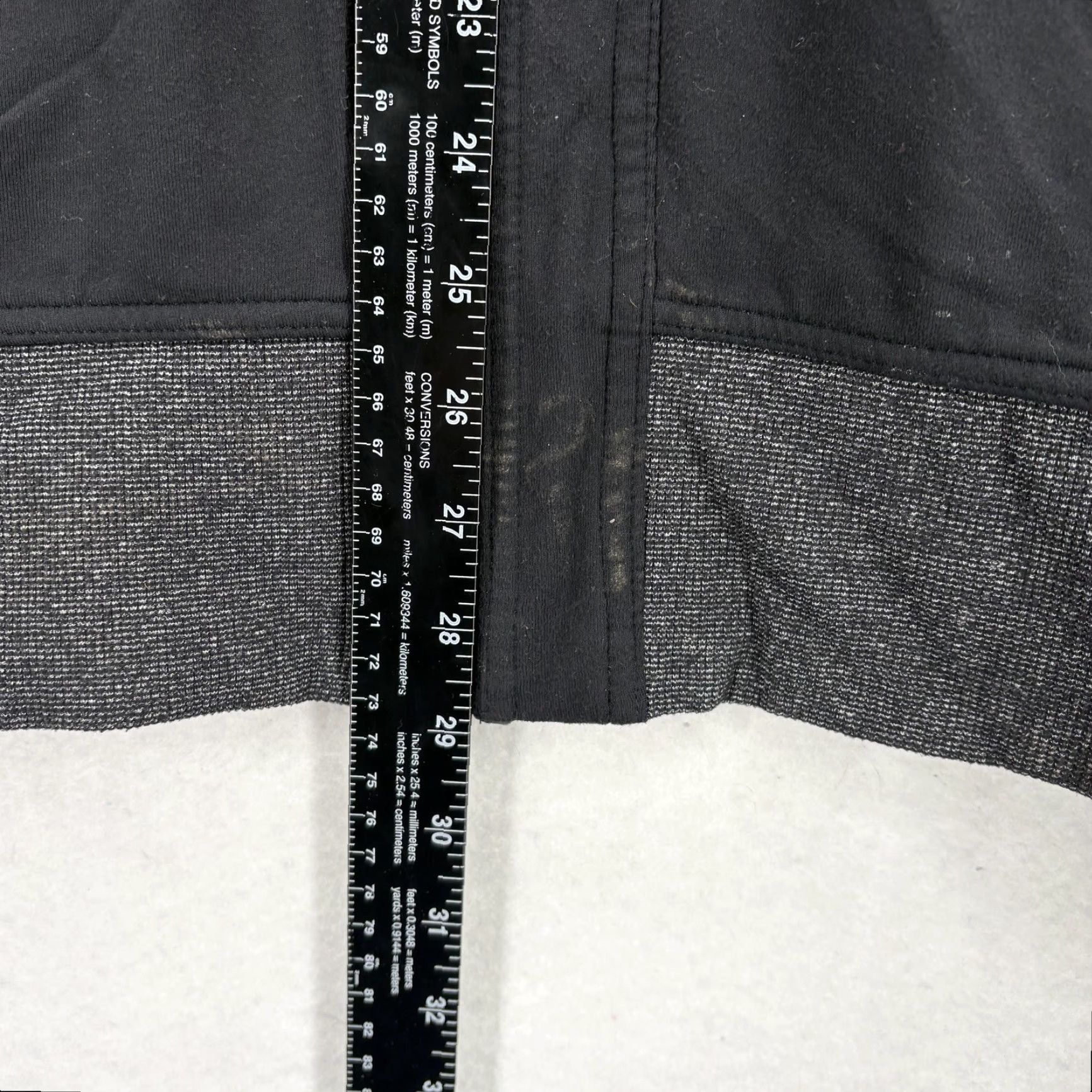 Lululemon Lululemon Jacket Mens Large Black Gray Full Zip Chest Pocket Athletic Jacket Size US L / EU 52-54 / 3 - 7 Thumbnail