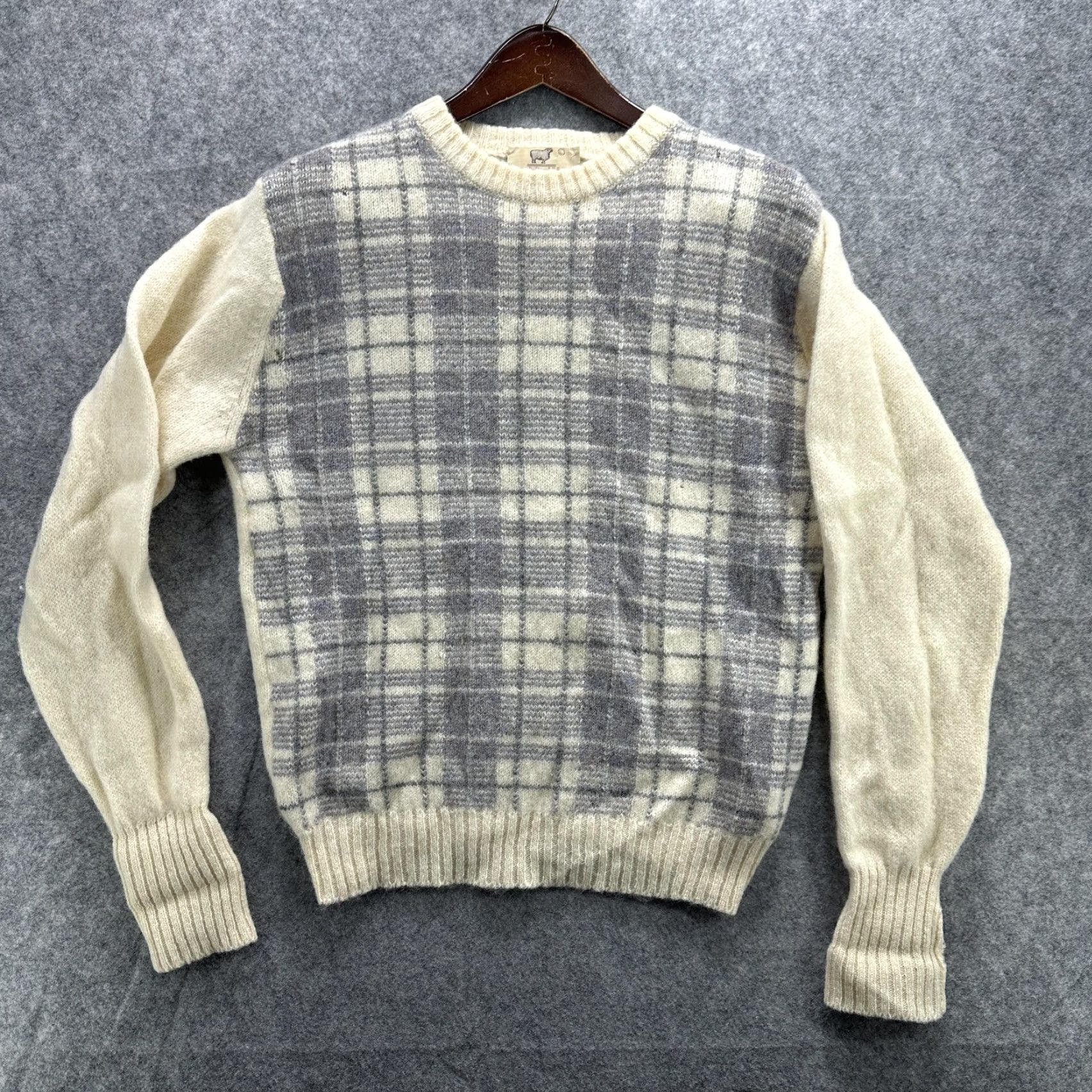 Vintage VINTAGE Lord Jeff Sweater Mens Large Cream Gray Plaid Wool Ireland Crew Neck Knit 100% Shetland Plaid Mens L Size US L / EU 52-54 / 3 - 2 Thumbnail