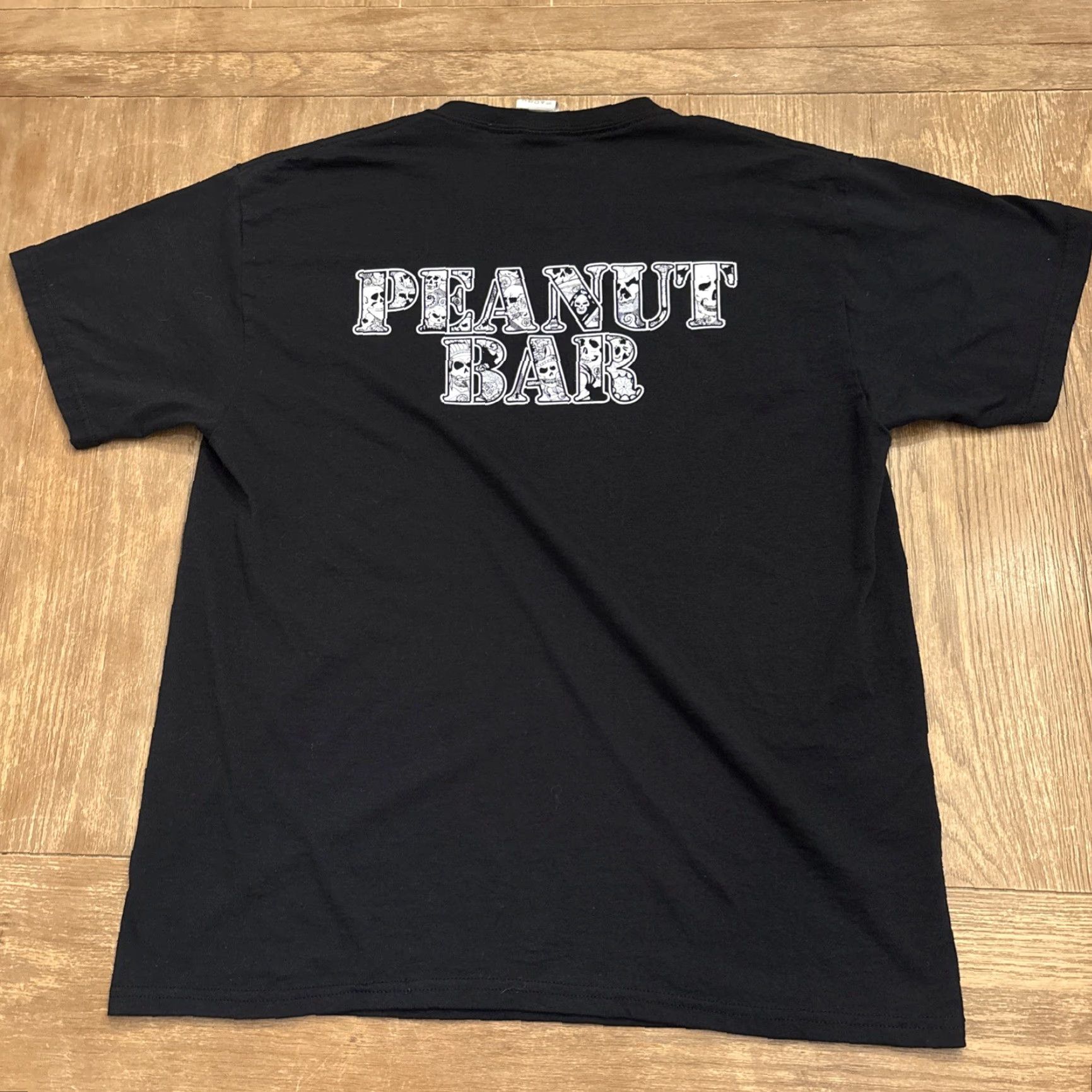 Jerzees VINTAGE Jerzees Peanut Bar T-Shirt Skull Double-Sided Black Adult Large Mens Size US L / EU 52-54 / 3 - 4 Thumbnail
