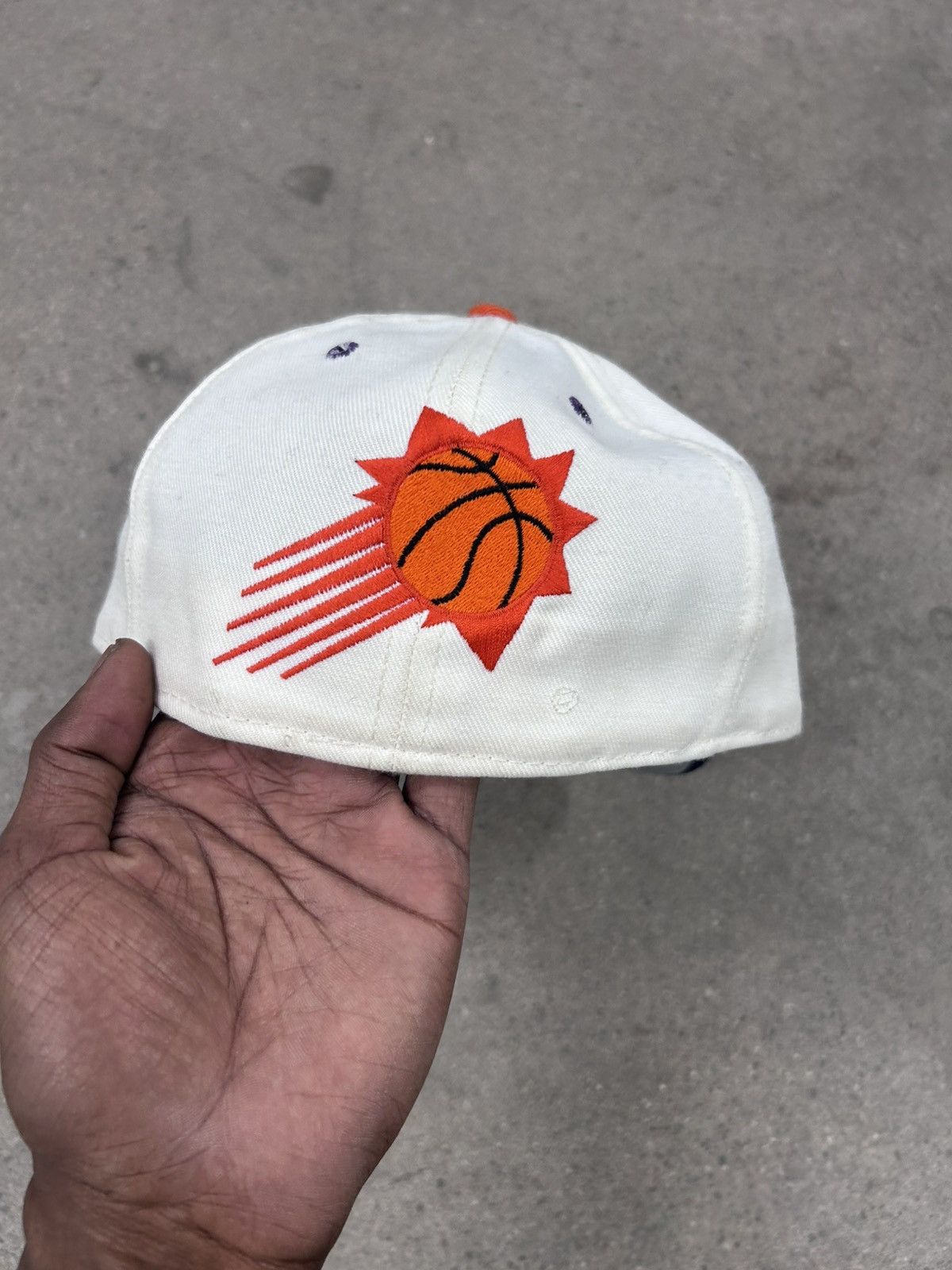 NBA × Vintage Vintage NBA SUNS fitted hat size small Size ONE SIZE - 2 Thumbnail