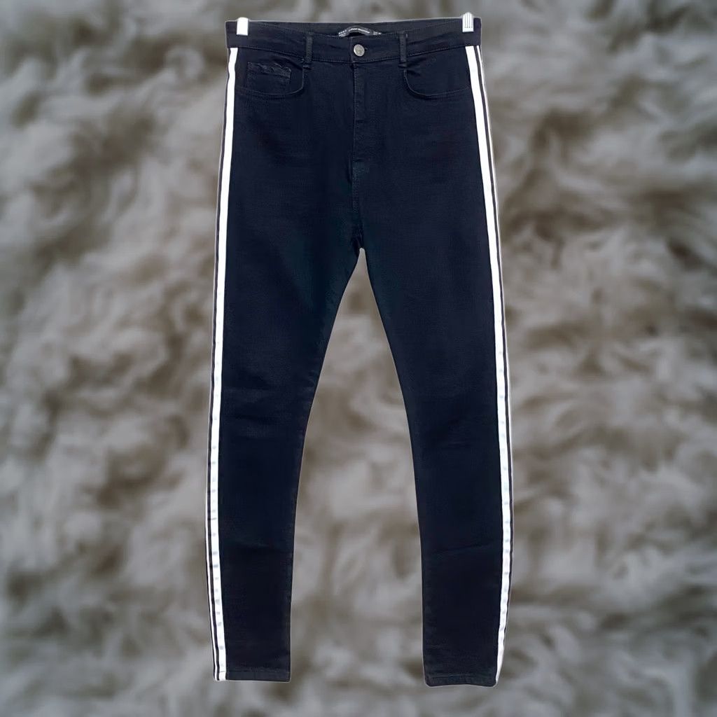 Zara Zara Trafaluc Denimwear Black Skinny Jeans White Side Striped Womens 6 Stretch Regular 16 Waist 27 Hips 33 Inseam 28.5 Size 38" / US 16 / IT 52 - 1 Thumbnail
