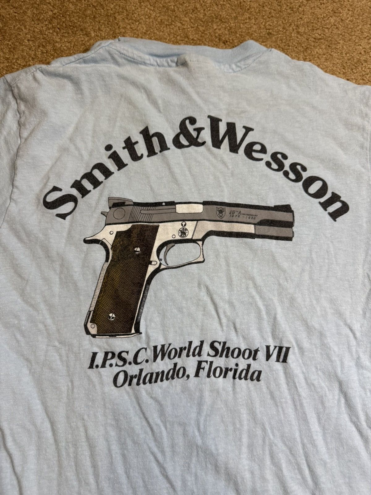 Hanes Vintage Smith & Wesson Size US M / EU 48-50 / 2 - 1 Thumbnail
