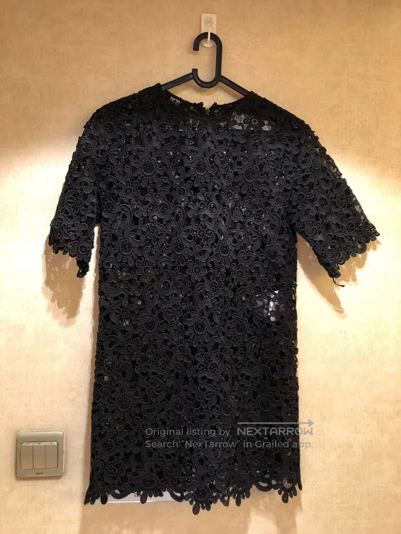 Valentino Valentino Black lace dress Size S / US 4 / IT 40 - 2 Thumbnail