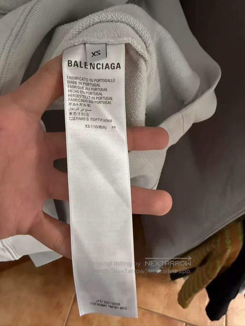 Balenciaga Balenciaga Batman Embroidered Logo Sweatshirt Cement White Size US XS / EU 42 / 0 - 4 Thumbnail