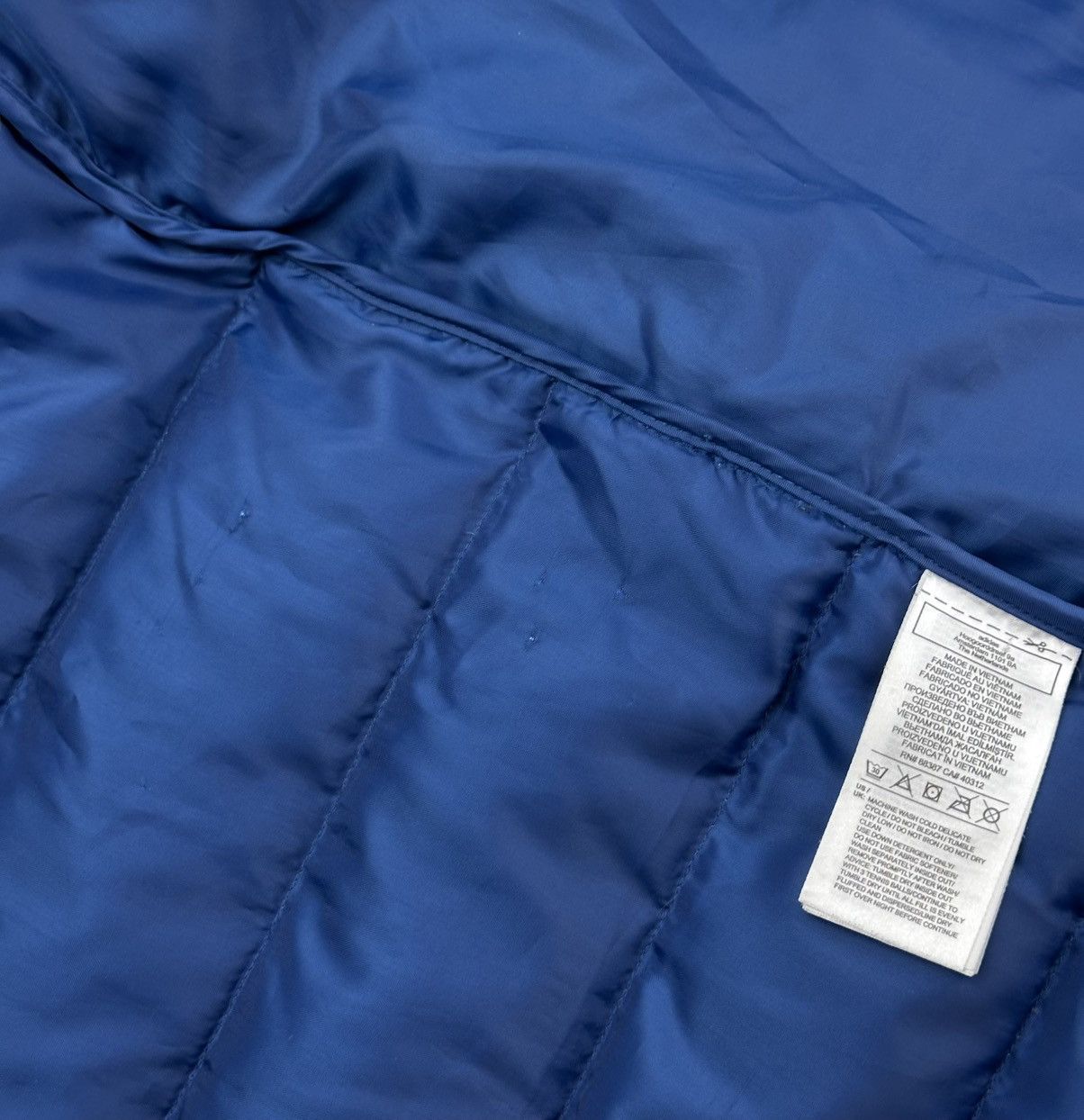 Adidas Adidas FC Arsenal Down Jacket Hooded Blue/Black/Pink Size L Size US L / EU 52-54 / 3 - 14 Thumbnail