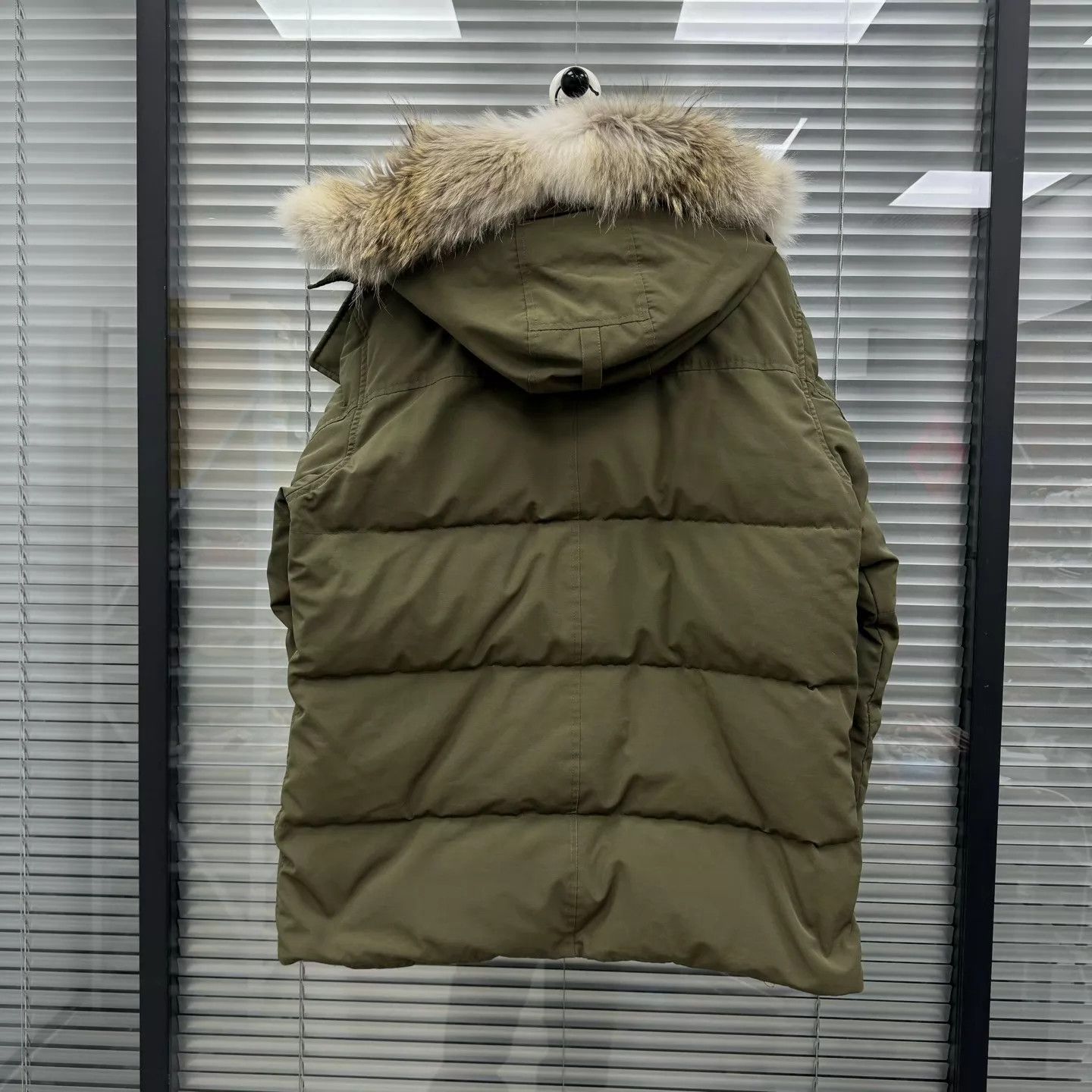 Canada Goose Canada Goose Wyndham Olive Green XL Cuff Pilling Jacket Size XL / US 12-14 / IT 48-50 - 2 Thumbnail