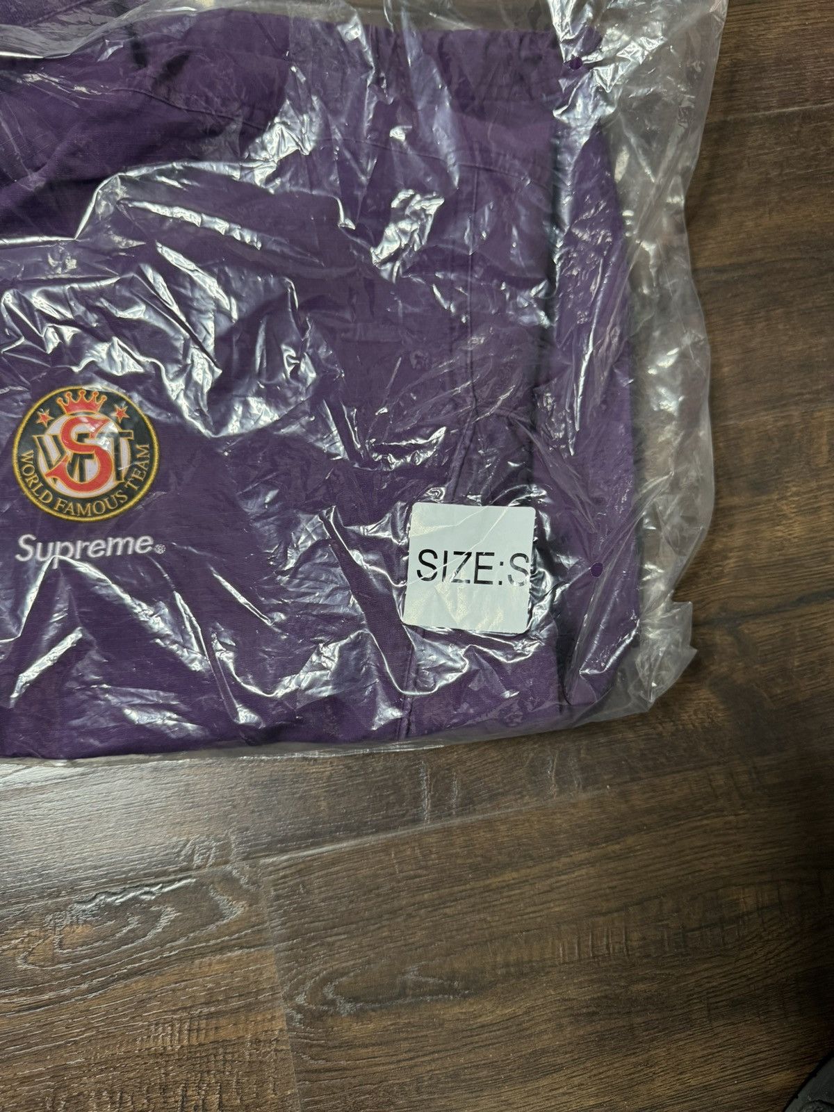 Supreme × Umbro Supreme Umbro Cotton Ripstop Track Jacket Plum SMALL NEW Size US S / EU 44-46 / 1 - 4 Thumbnail