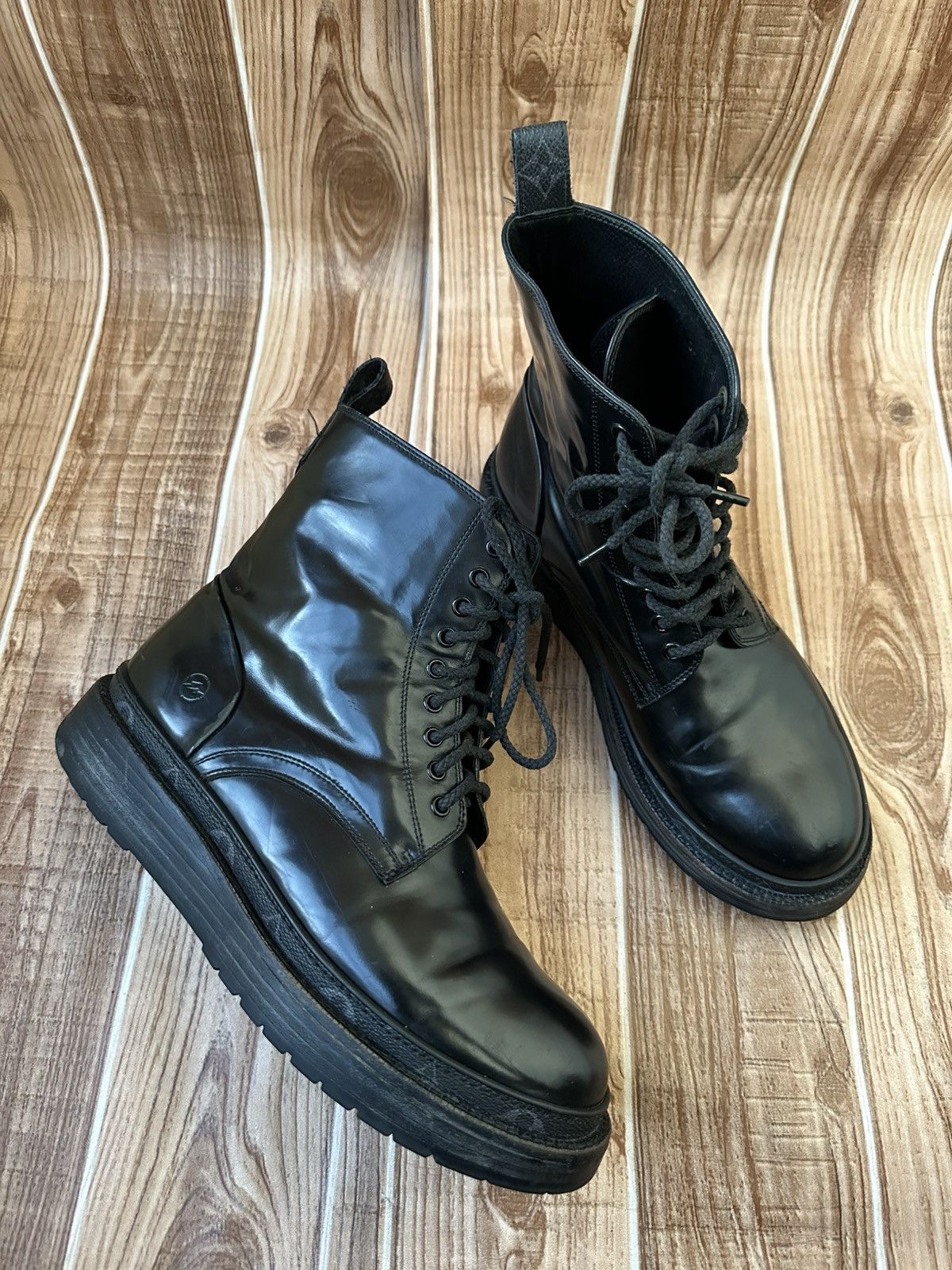 Fragment Design × Louis Vuitton Louis Vuitton X Fragment Black Ice Leather boots Size US 9 / EU 42 - 8 Thumbnail