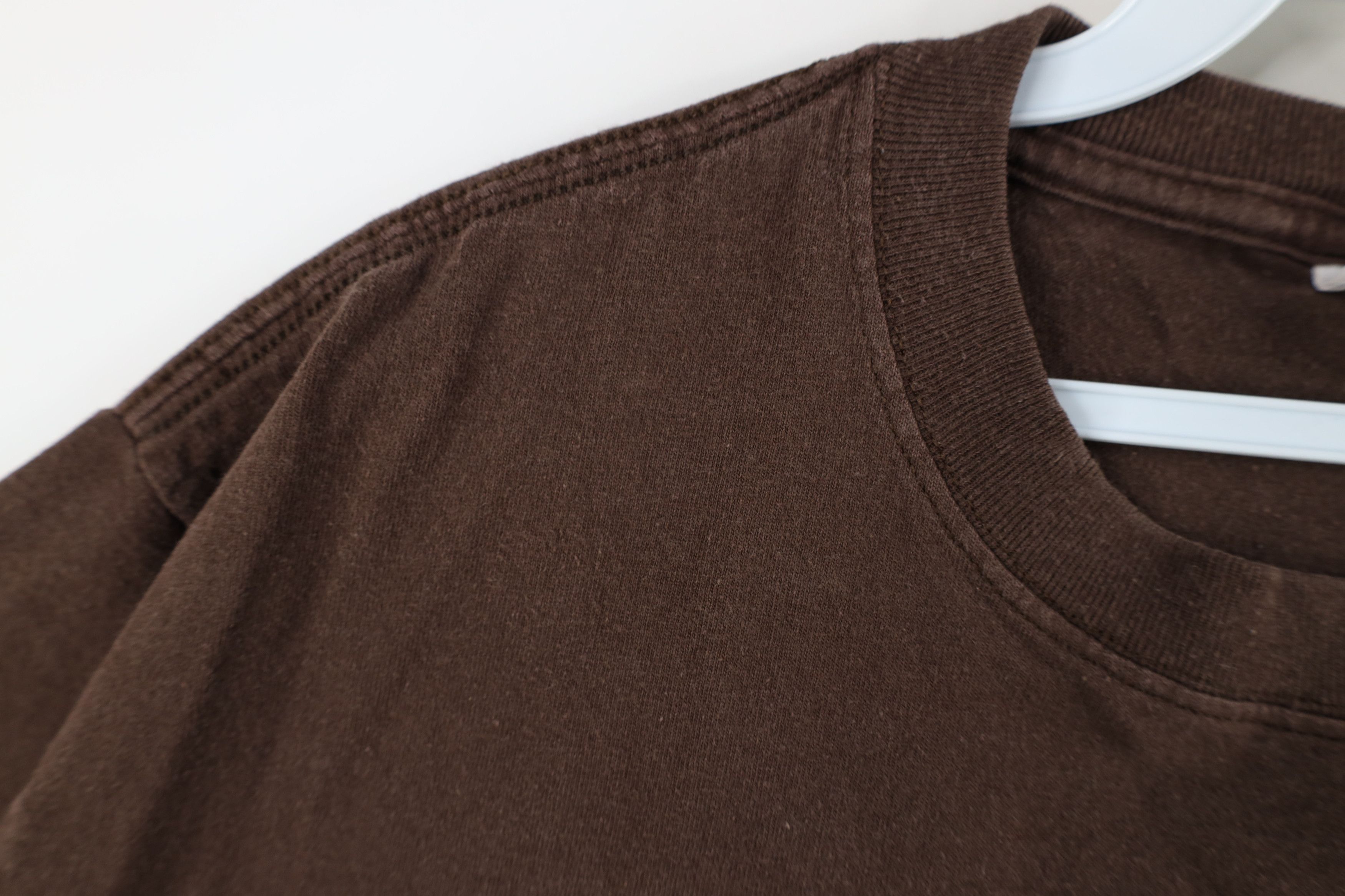 Vintage Vintage 90s Y2K Streetwear Outer Banx T-Shirt Brown Cotton Size US L / EU 52-54 / 3 - 5 Thumbnail