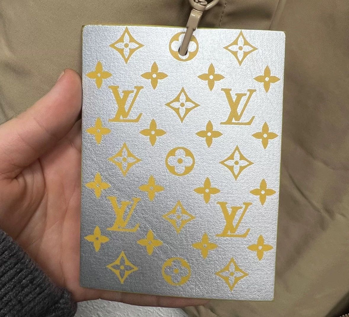 Louis Vuitton LOUIS VUITTON Monogram FW23 solid wearing tag top jacket Size US M / EU 48-50 / 2 - 7 Thumbnail