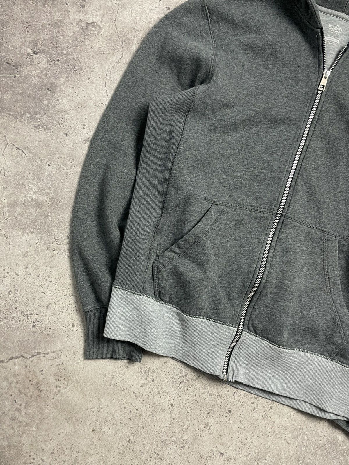 Nike Vintage Nike zip up hoodie mini logo swoosh Size US M / EU 48-50 / 2 - 5 Thumbnail