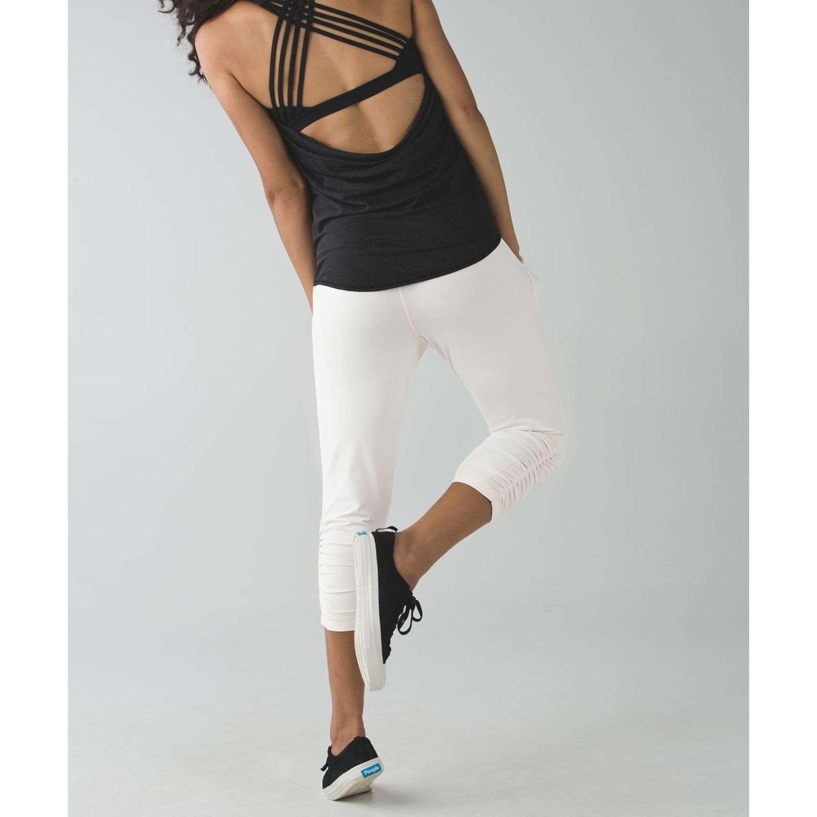 Lululemon Lululemon Sunset Salutation Capris Leggings Fold Waist 2 Size 26" / US 2 / IT 38 - 4 Thumbnail