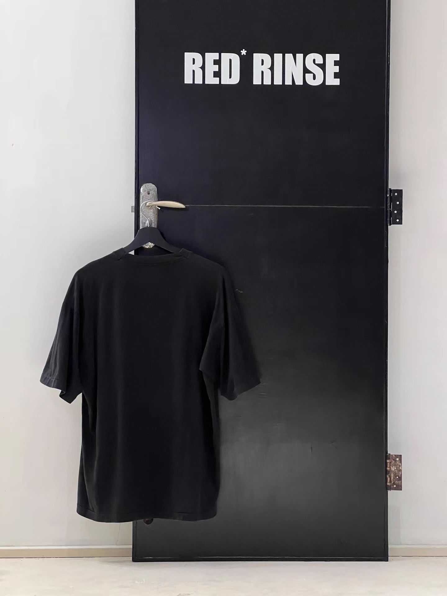 Vintage 90s Vintage Balenciaga Original Short Sleeve T-shirt Q13 Size US L / EU 52-54 / 3 - 5 Thumbnail