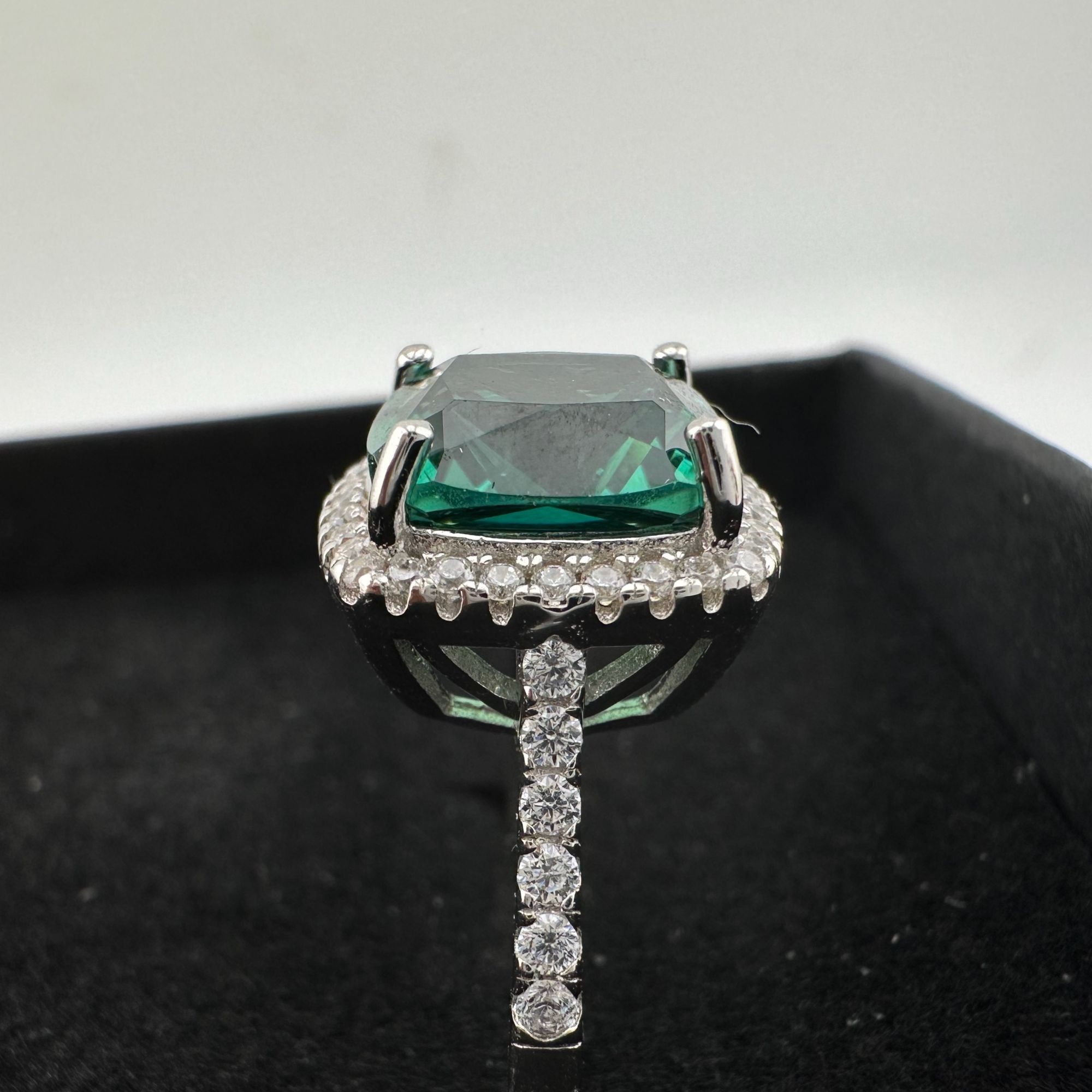 Other 3.56 Carat Lab Created Pariaba Color Change Ring Size 8 Size ONE SIZE - 17 Thumbnail