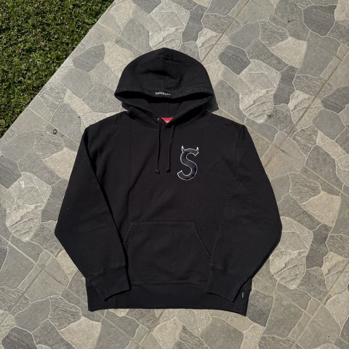 Supreme Supreme Logo S Devil FW22 Size US S / EU 44-46 / 1 - 1 Thumbnail