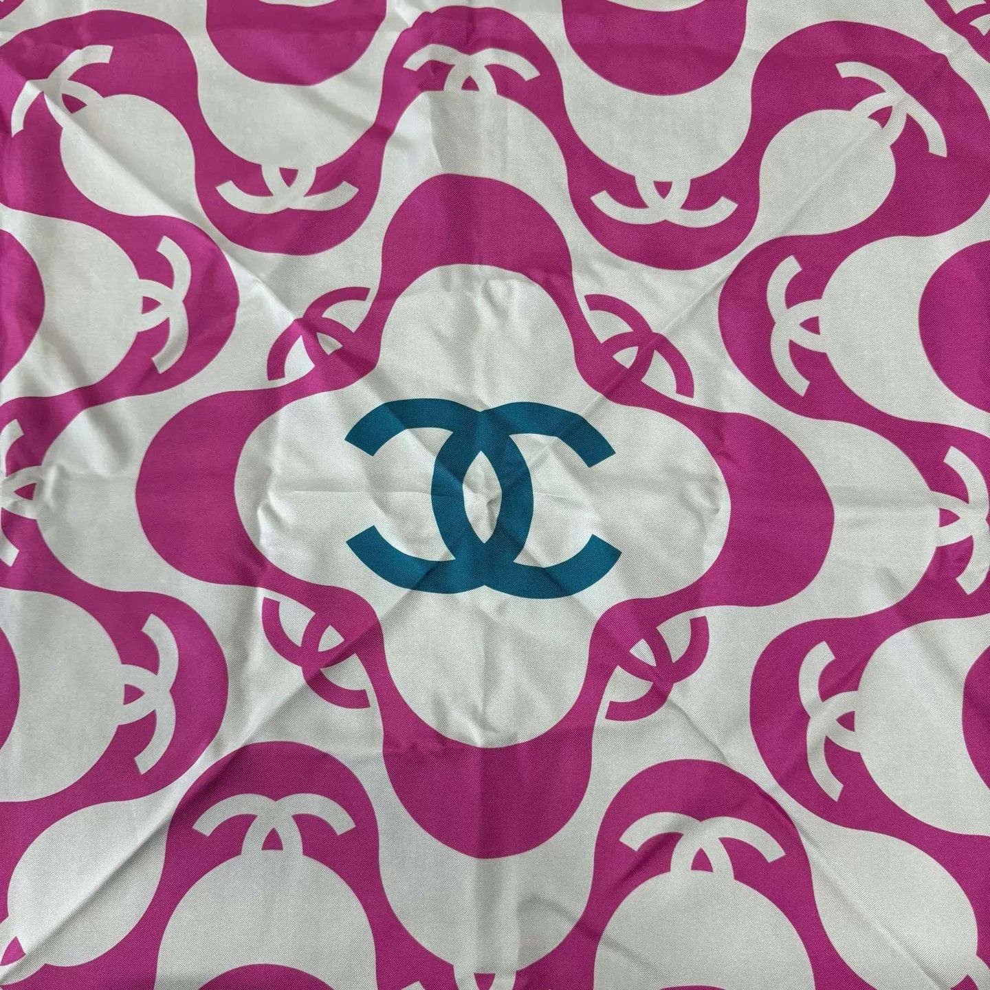 Chanel Chanel Pink & White Wave CC Logo Scarf 90cm 99New Size ONE SIZE - 3 Thumbnail