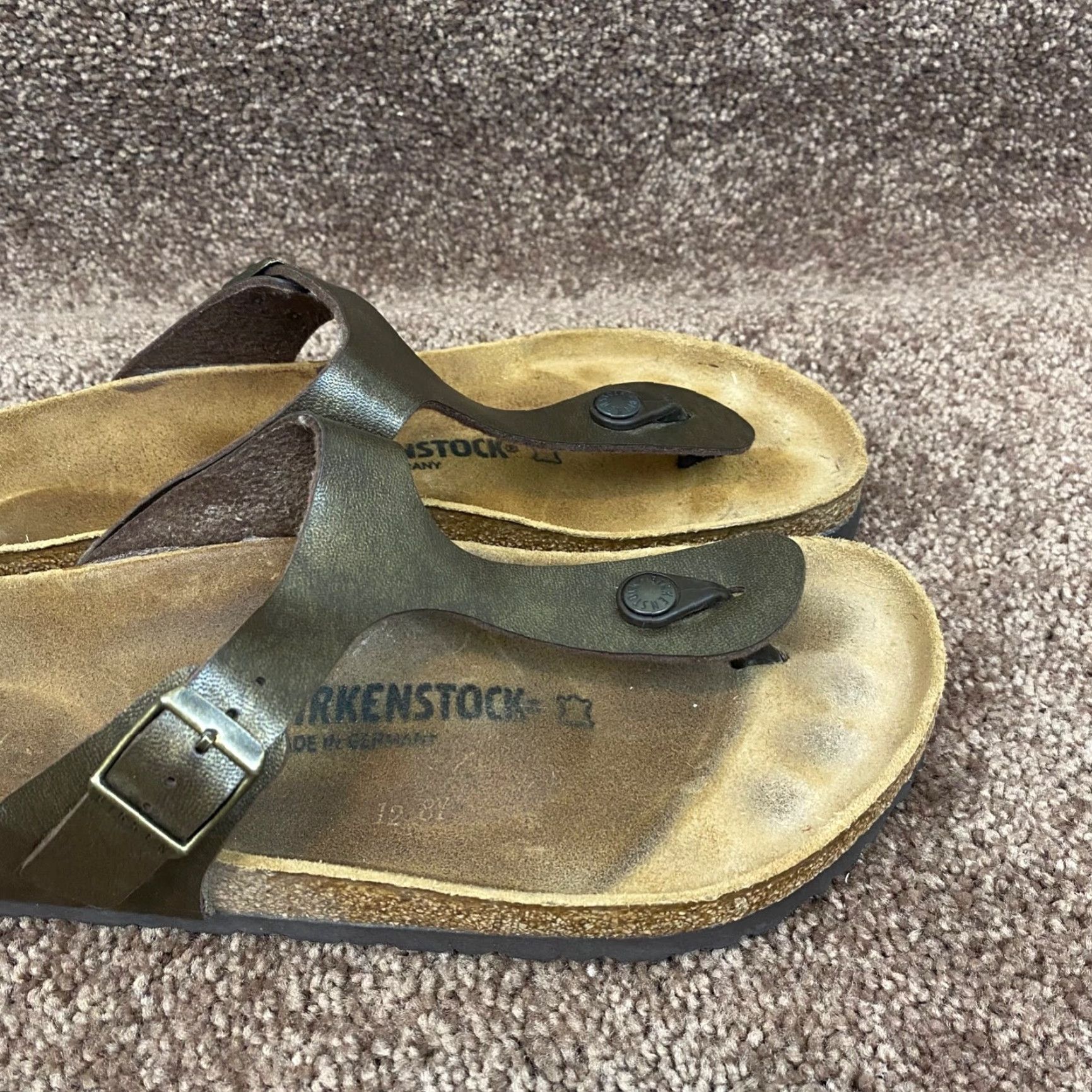 Birkenstock Birkenstock Gizeh Sandal Womens EU 40 Mens 7 Slip On Shiny Brown Size US 9 / IT 39 - 7 Thumbnail