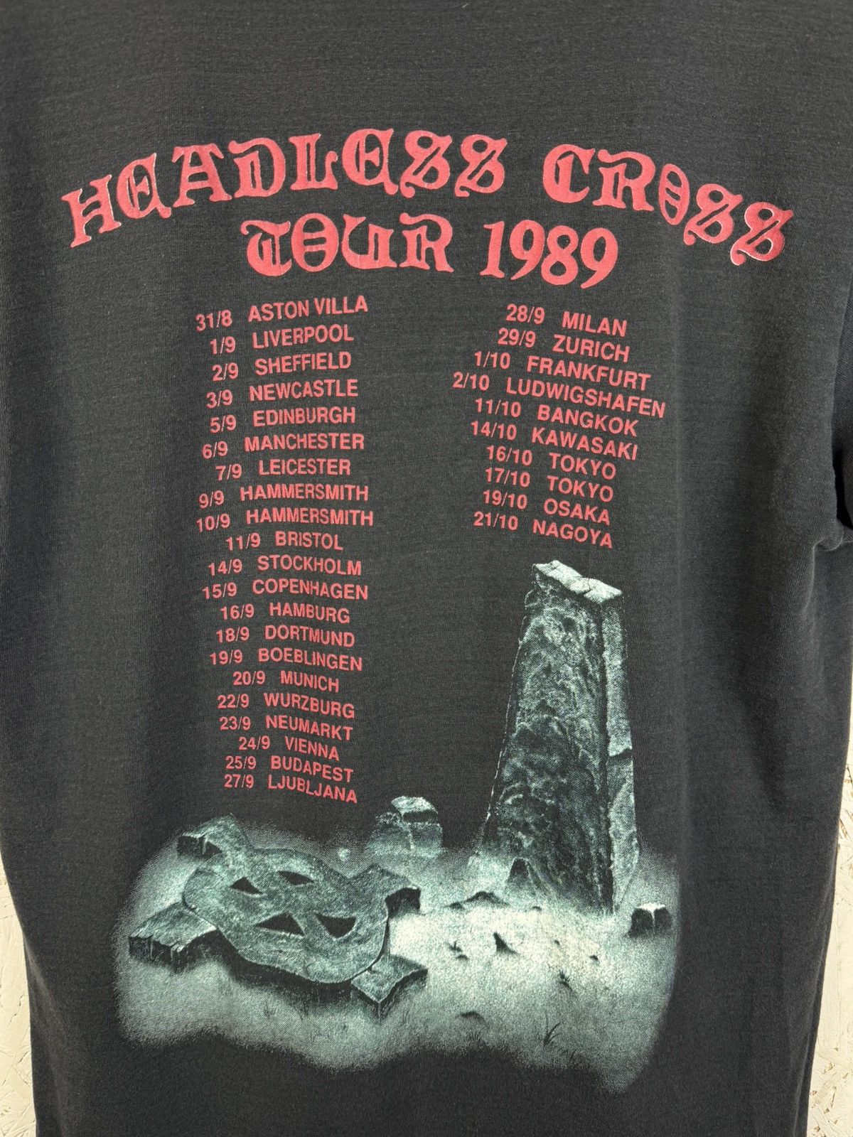 Band Tees 80s Black Sabbath 1989 Headless Cross Tour Metal T-Shirt Size US S / EU 44-46 / 1 - 8 Thumbnail