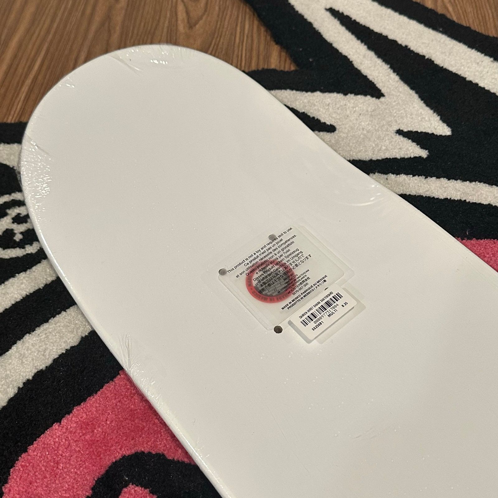 Supreme Supreme x Damien Hirst Shark Skateboard Deck Size ONE SIZE - 4 Thumbnail