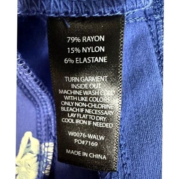 Vintage VINTAGE? No. Betabrand Pants Womens Small Petite Blue Floral Print Nylon Blend Yoga Dress Pants Casual Womens (adapted) Size 28" / US 6 / IT 42 - 4 Thumbnail