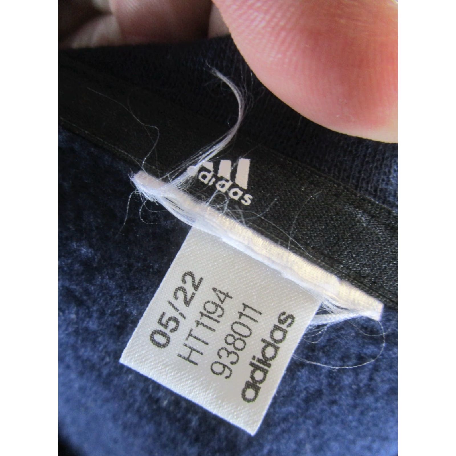 Adidas VINTAGE Adidas Sweatshirt Mens Large Blue Fleece Pullover Crew Size US L / EU 52-54 / 3 - 6 Thumbnail