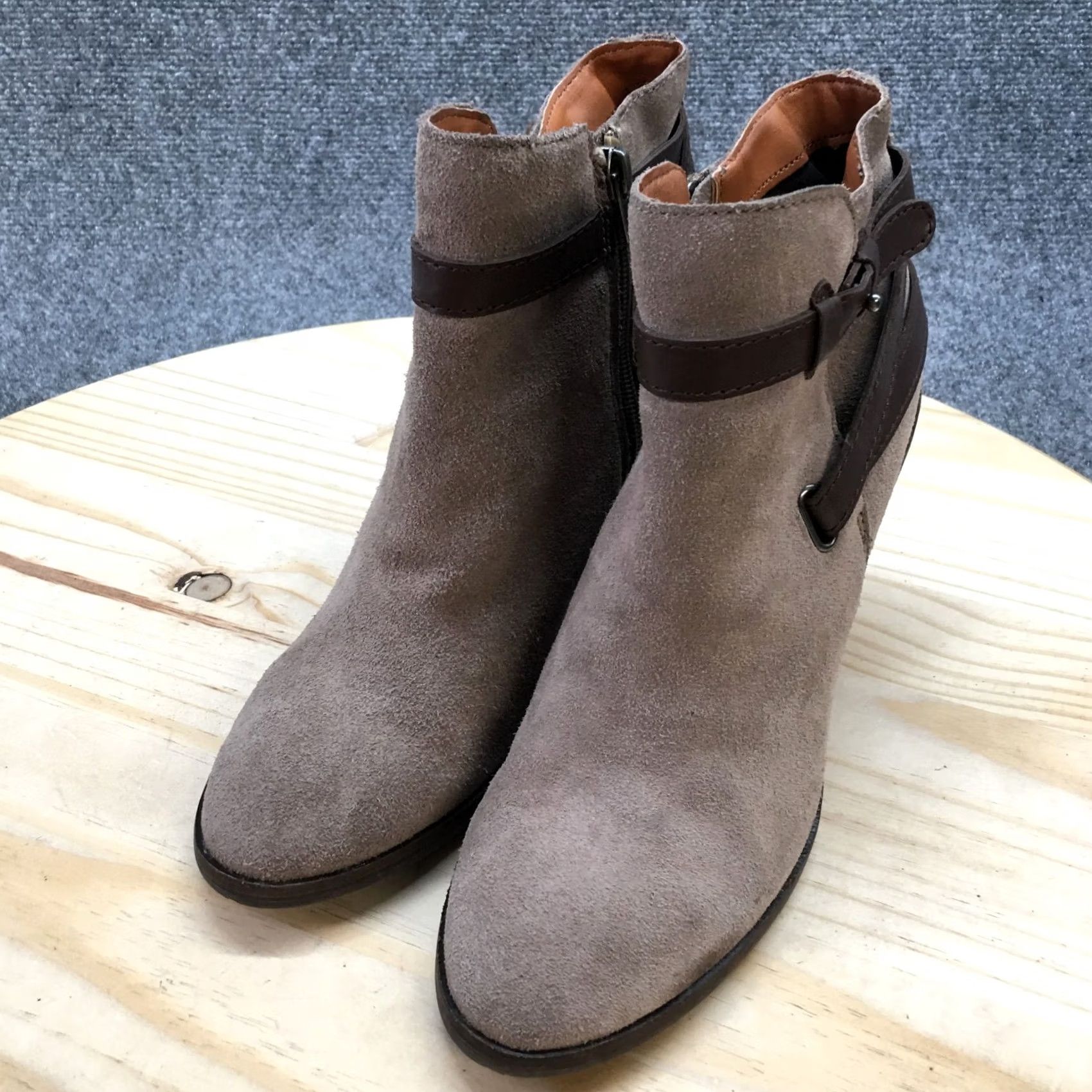 Dolce Vita DV Dolce Vita Boots Womens 9 Ankle Booties Heels Casual Brown Suede Side Zipper Size US 9 / IT 39 - 3 Thumbnail