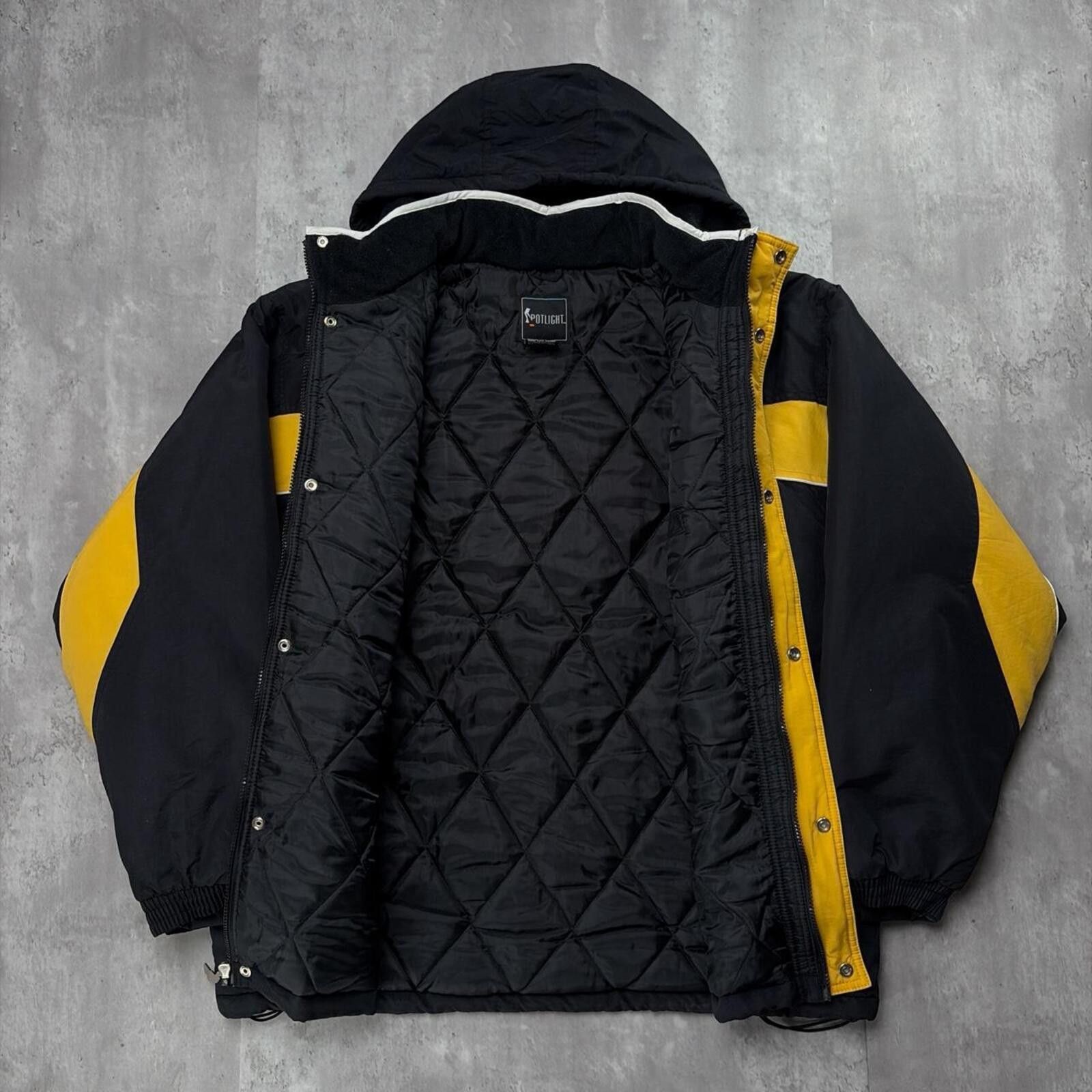 NFL Vintage Pittsburgh Steelers Spotlight Hooded Puffer Jacket Size US L / EU 52-54 / 3 - 8 Thumbnail