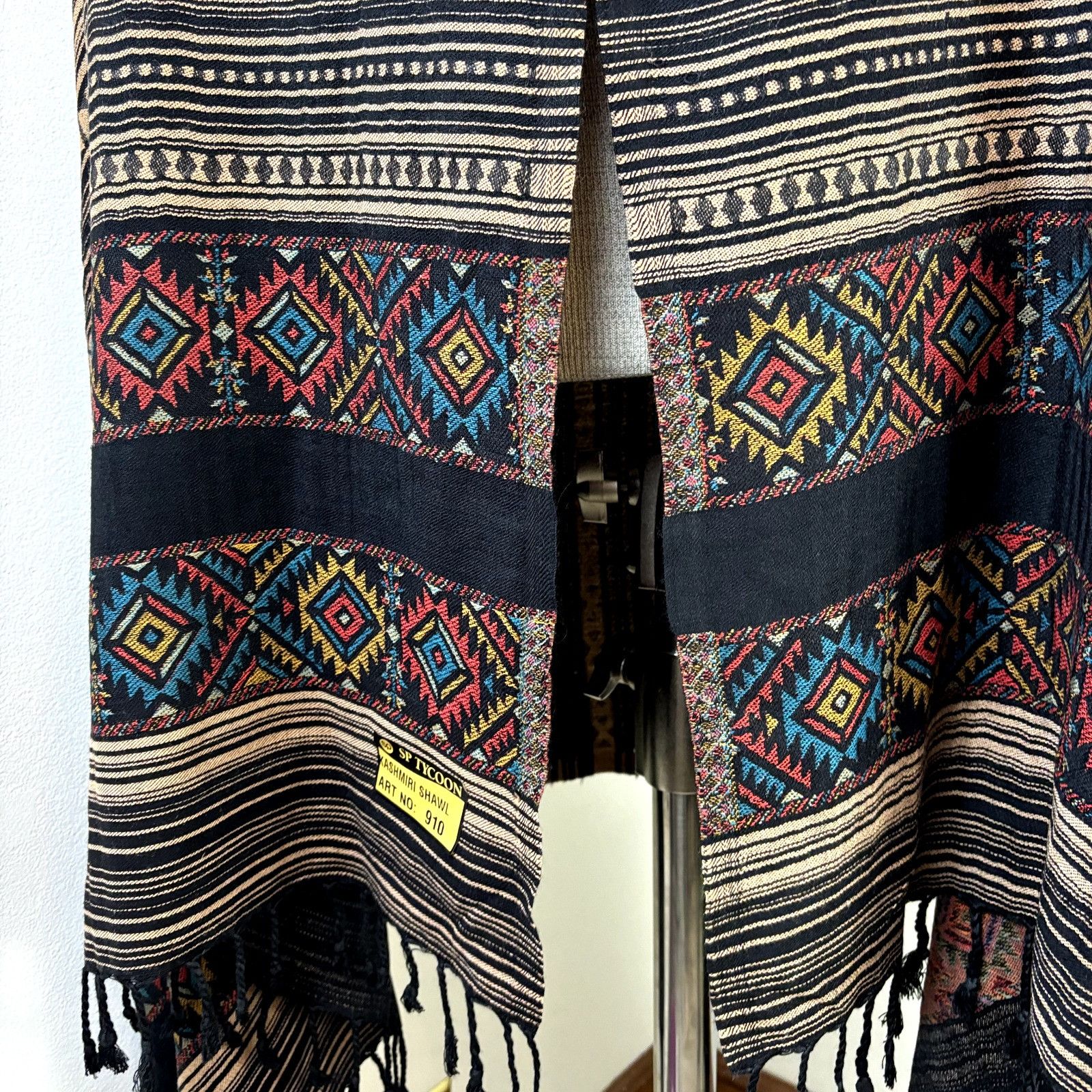 Other SP Tycoon Maxi, Oversized NWOT Cashmere Wrap Shawl Scarf w/ Size ONE SIZE - 7 Thumbnail
