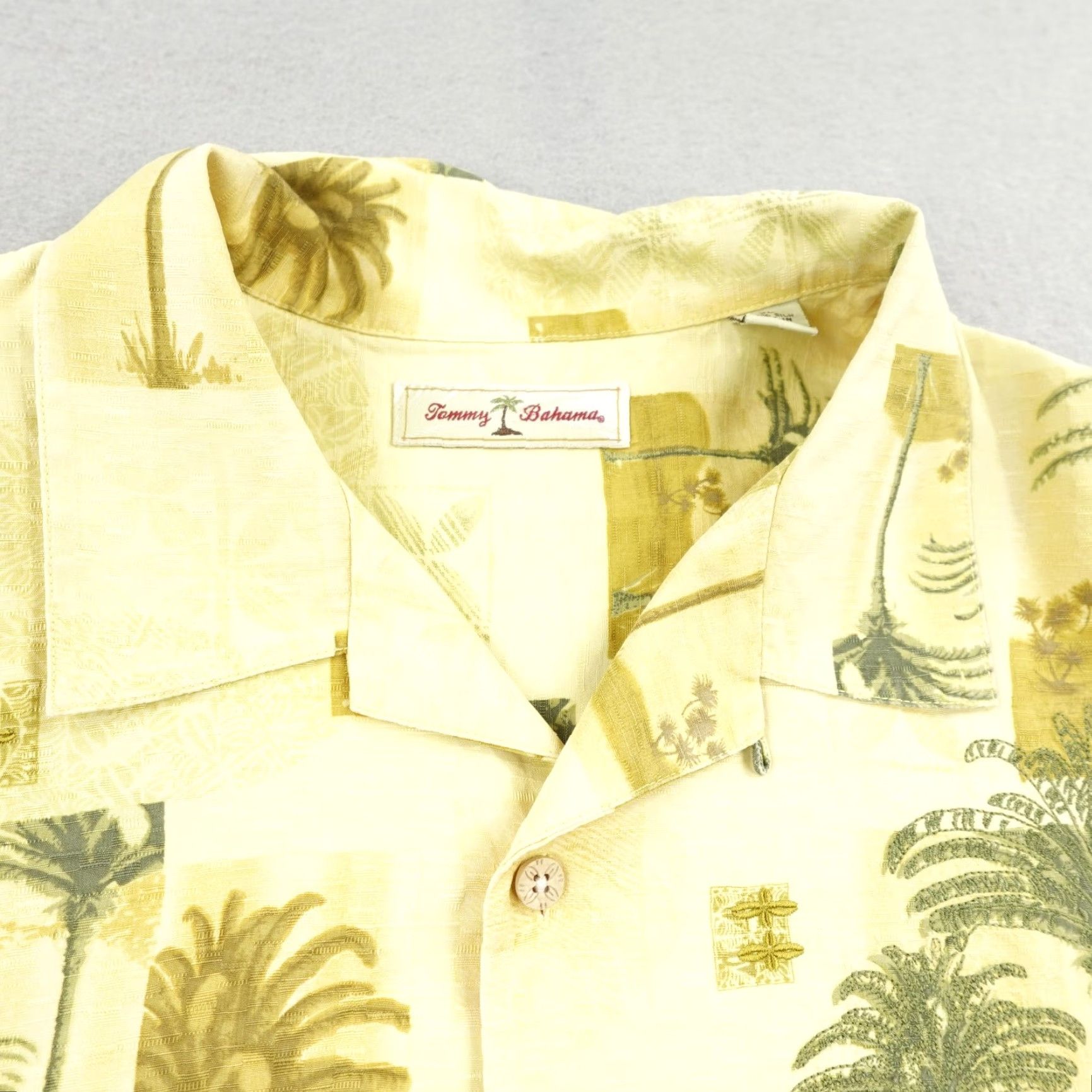 Tommy Bahama VINTAGE Tommy Bahama Shirt Mens XL Short Sleeve Button-Up Silk Yellow Palm Trees Beach Hawaiian 60s 70s Mens All-Over Print Size US XL / EU 56 / 4 - 2 Thumbnail