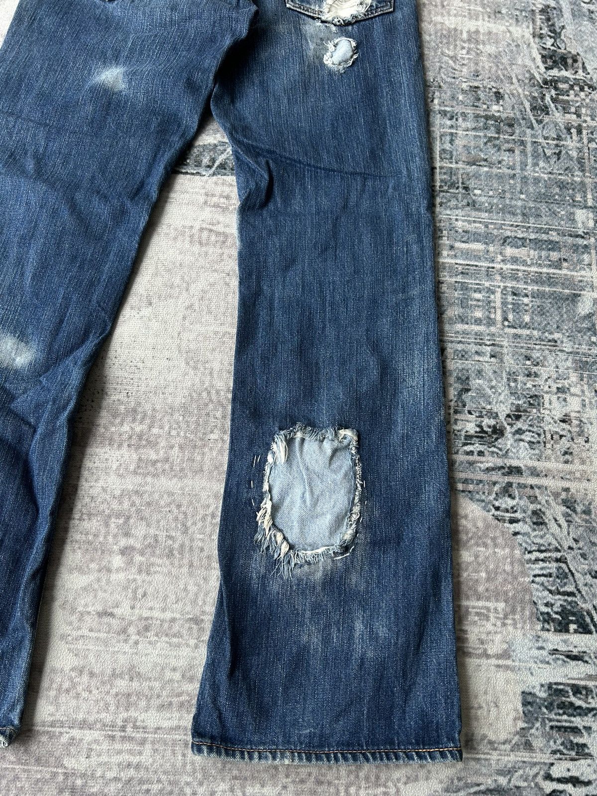 Evisu ‘2000’ Vintage Evisu Distressed Jeans Size US 30 / EU 46 - 13 Thumbnail