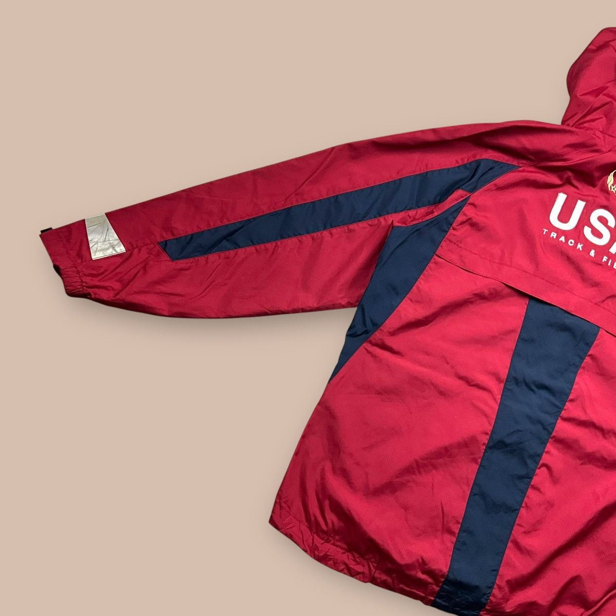 Nike Nike Windbreaker USA Track&Field Y2K Olympic Red Jacket Size US L / EU 52-54 / 3 - 18 Thumbnail