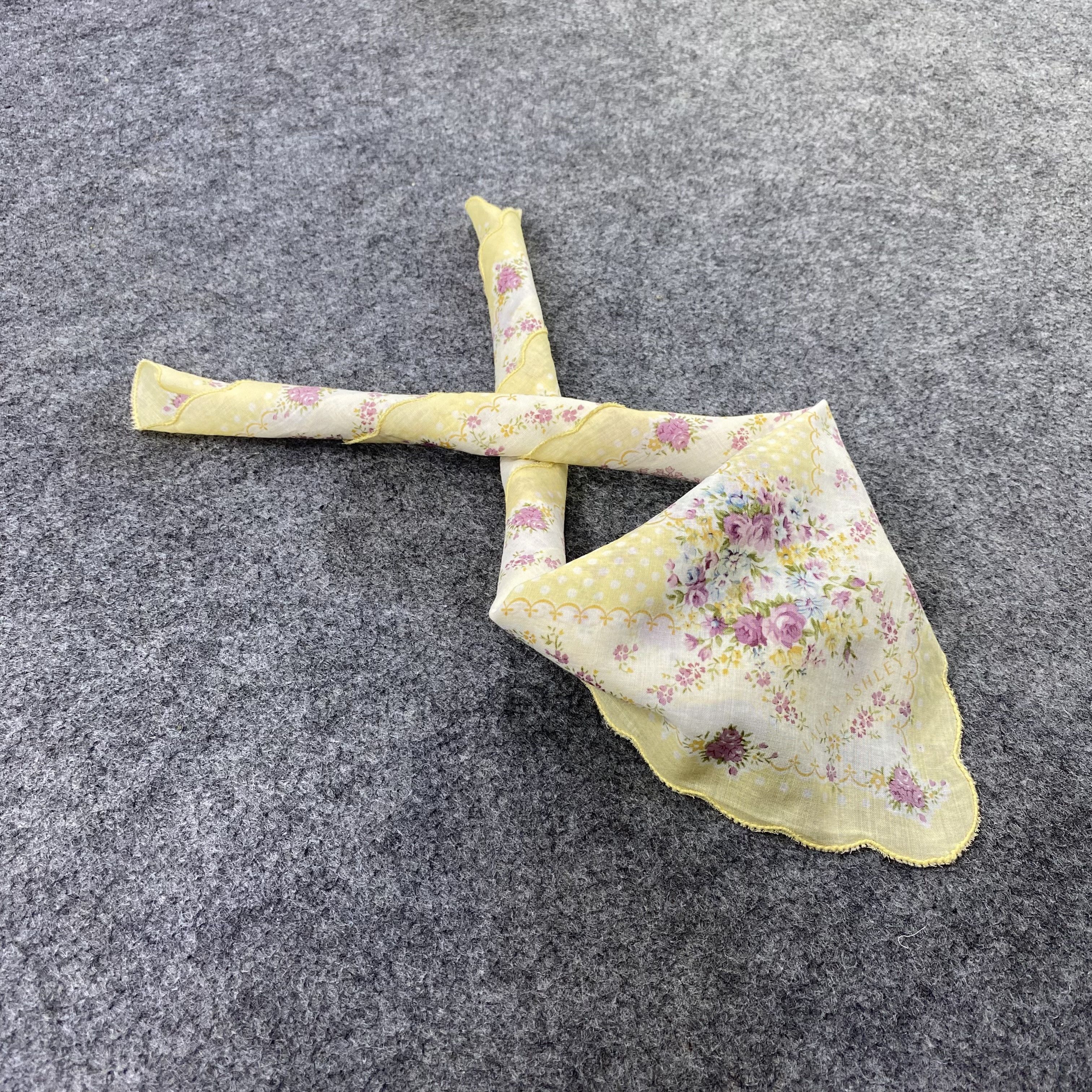 Laura Ashley Laura Ashley Handkerchief Neckerchief Bandana-B2007 Size ONE SIZE - 1 Thumbnail