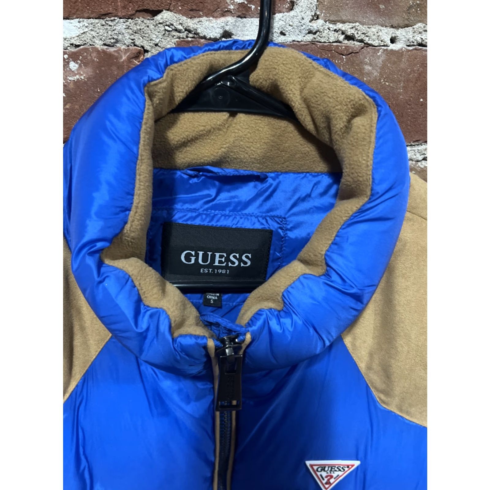 Guess GUESS Men’s Puffer Jacket Larry Small Blue NWT Size US S / EU 44-46 / 1 - 2 Thumbnail