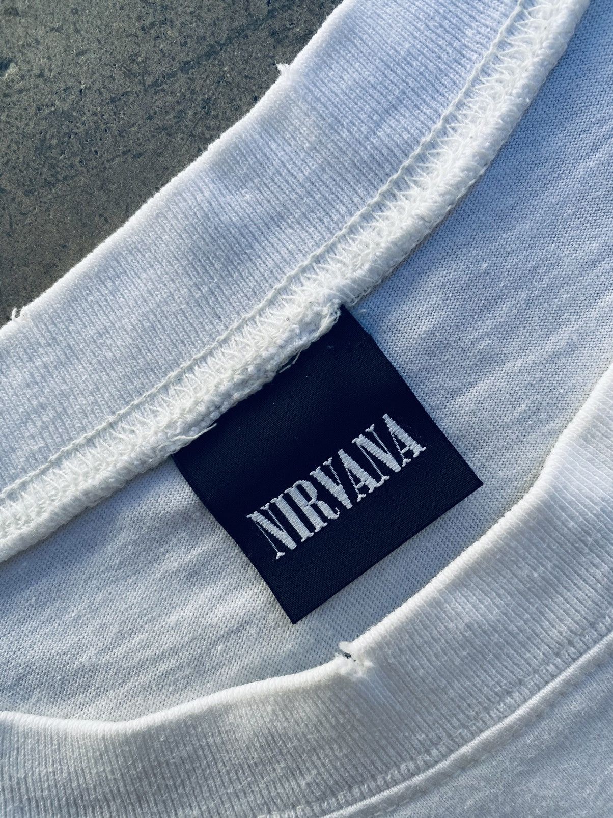 Nirvana Vintage 2017 Nirvana Thrashed By Jouetie Band Tees Size US M / EU 48-50 / 2 - 3 Thumbnail