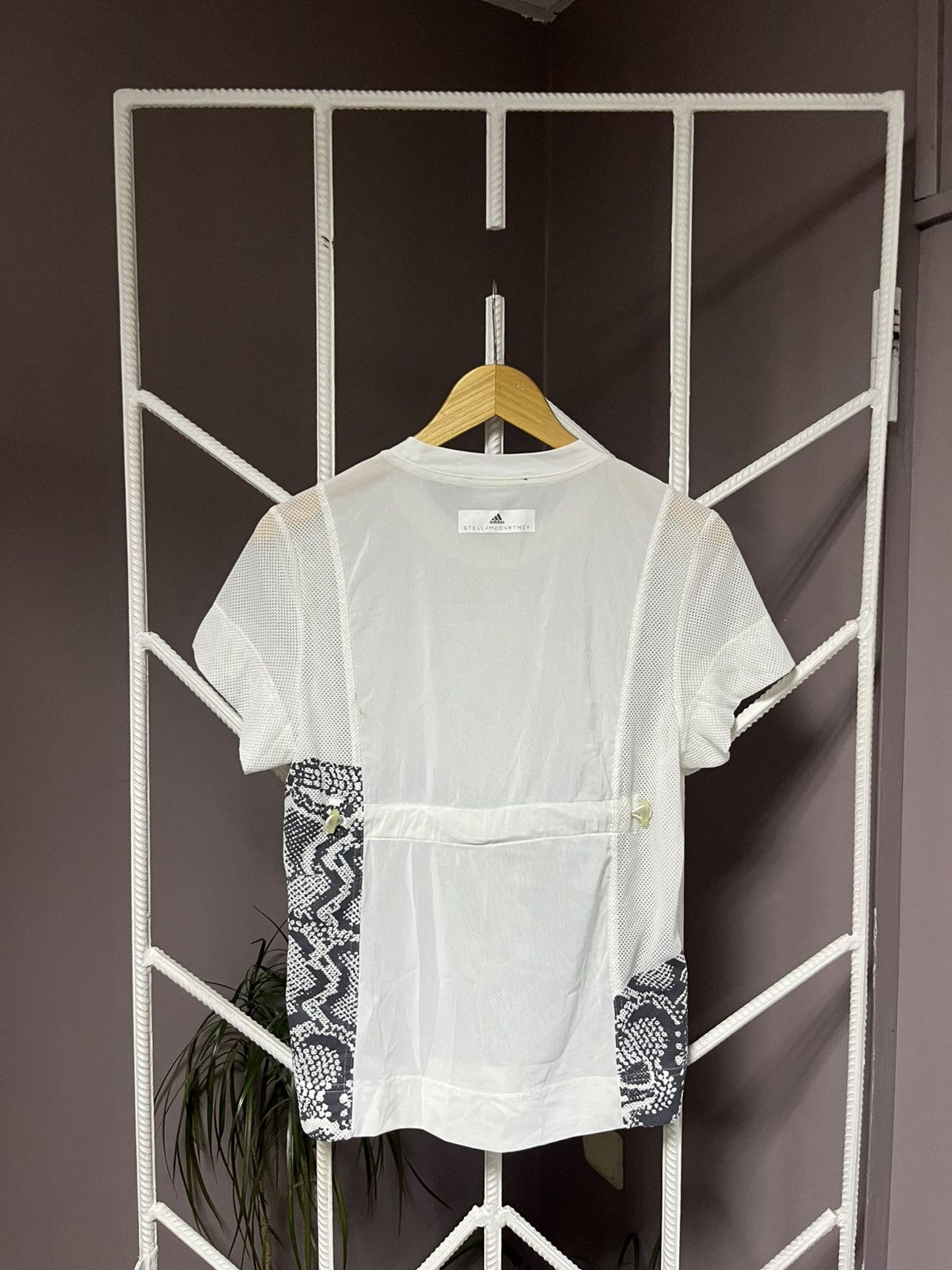 Adidas × Stella McCartney Vintage Adidas Stella McCartney Mesh Tee Size M / US 6-8 / IT 42-44 - 4 Thumbnail