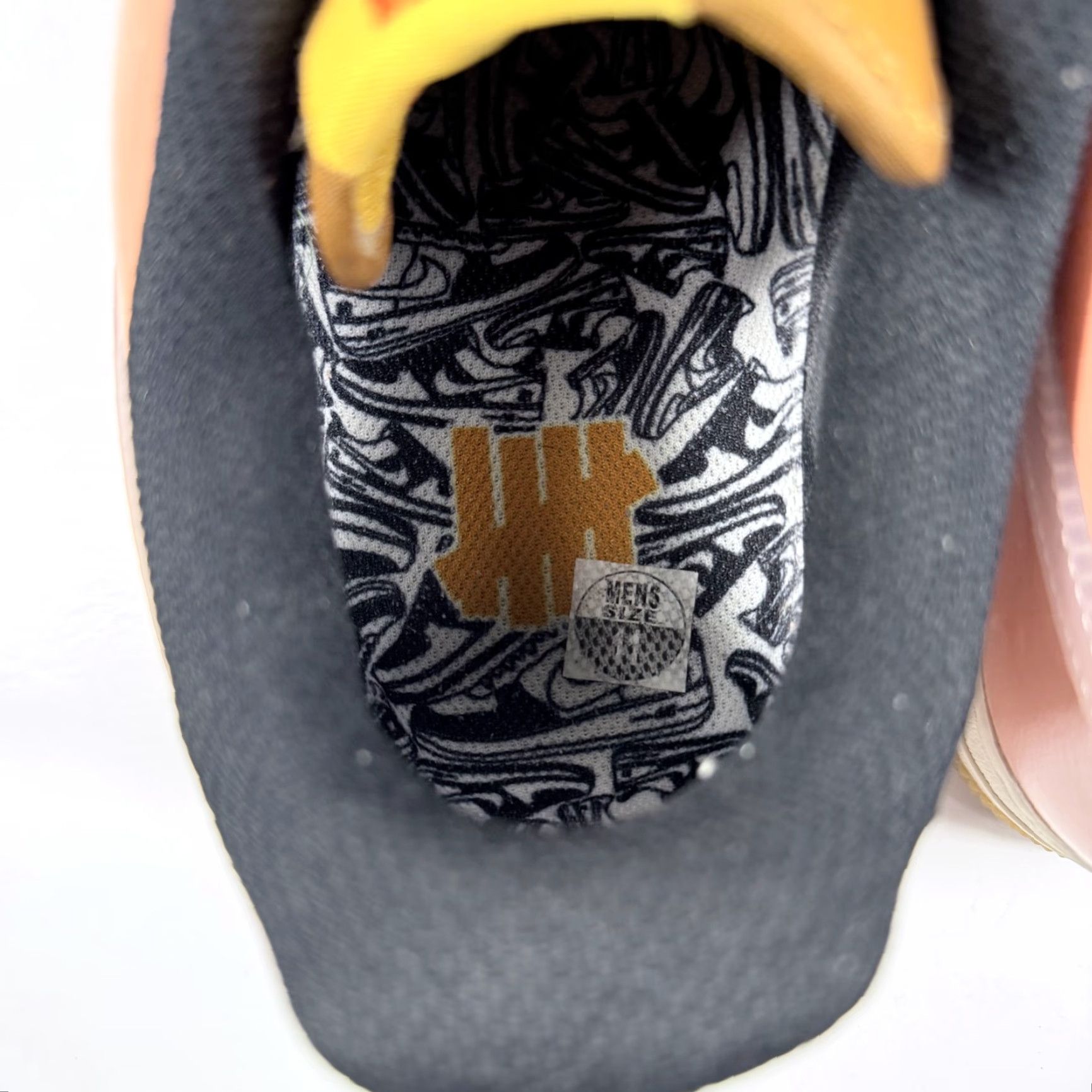 Nike Nike Air Force 1 Low SP Sneaker Men DV5255-500 Undefeated Multi-Patent Wild Berry Colorblocked 2022 Fashion Colorway Size US 10 / EU 43 - 5 Thumbnail