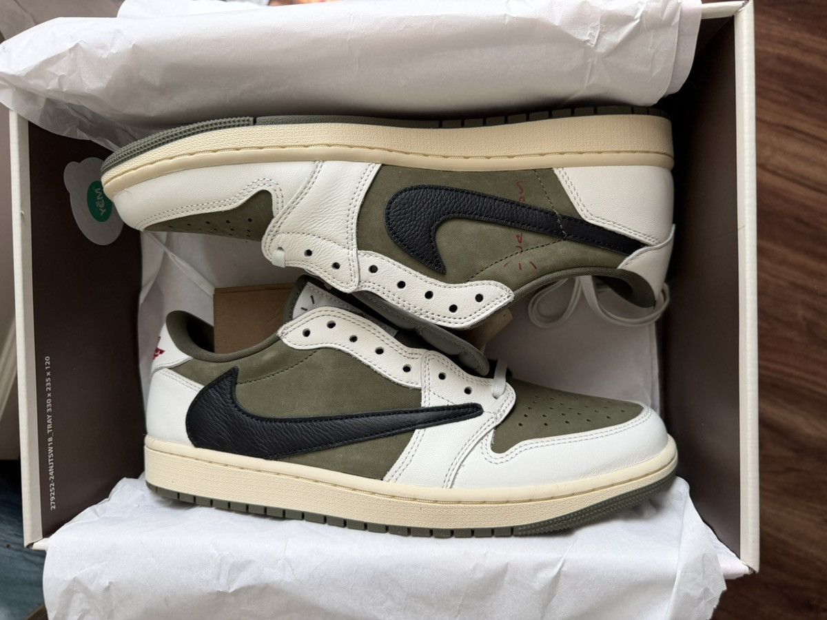 Travis Scott Jordan 1 Retro Low OG Travis Scott Medium Olive Sz 10 DS Size US 10 / EU 43 - 1 Thumbnail