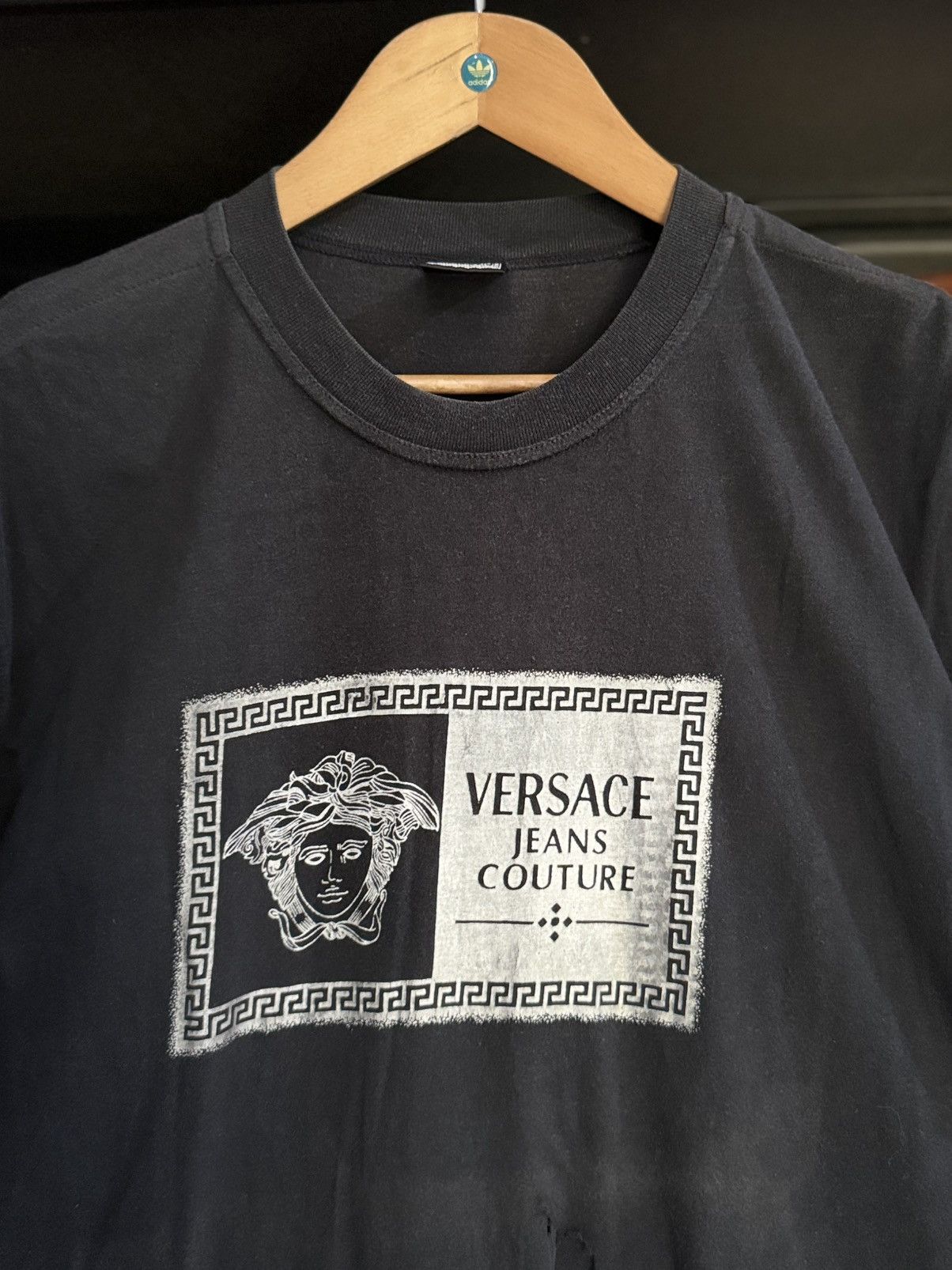 Versace Jeans Couture Thrashed Vintage 90s Versace Jeans Couture Sun Faded Italy T Size US L / EU 52-54 / 3 - 2 Thumbnail