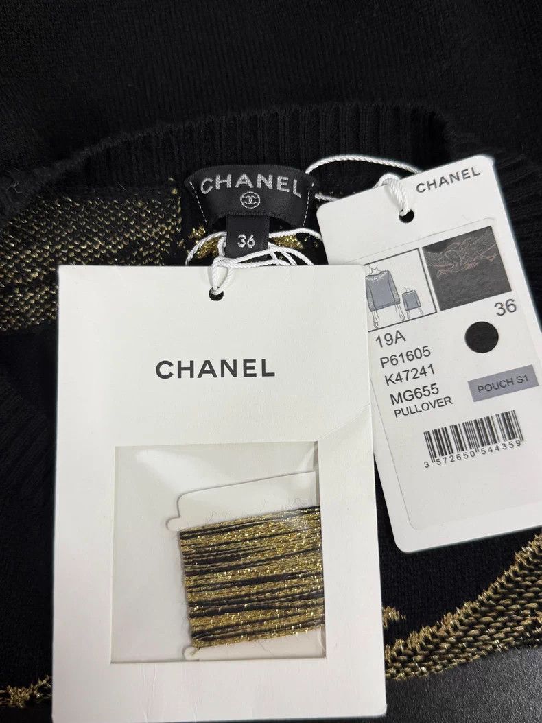 Chanel Chanel Egyptian series black and gold cashmere sweater Size XS / US 0-2 / IT 36-38 - 4 Thumbnail