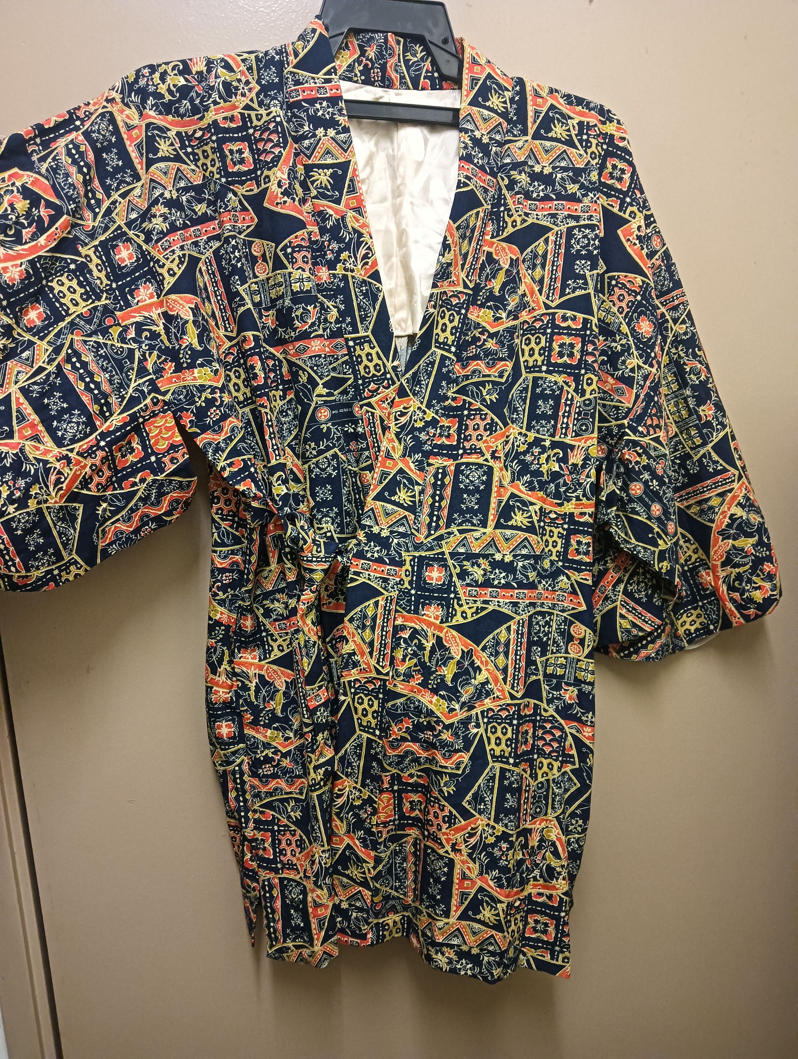 Other Abstract Japanese Motive Kimono for Men Size US L / EU 52-54 / 3 - 1 Thumbnail